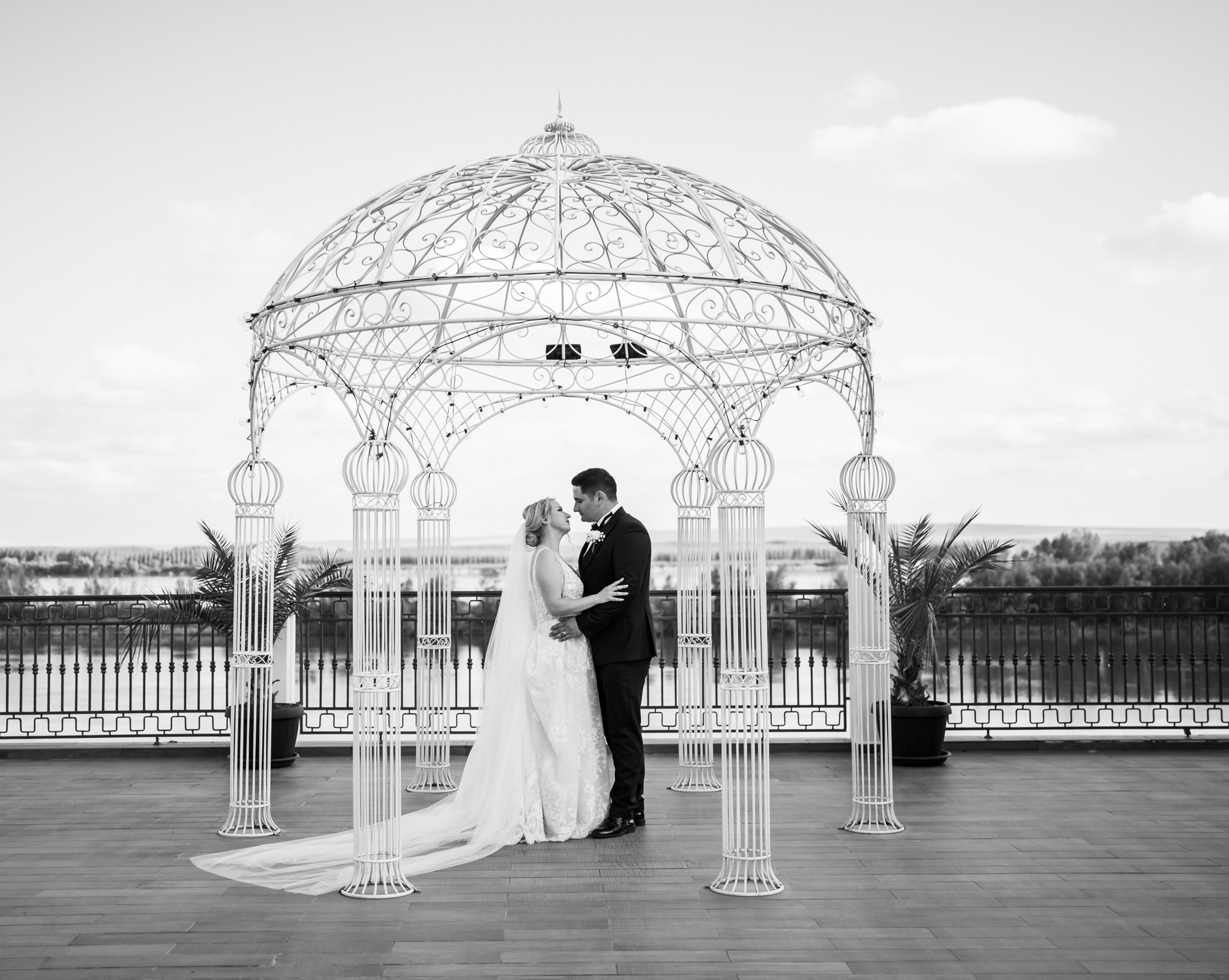 Mădălina & Robert. Acasă