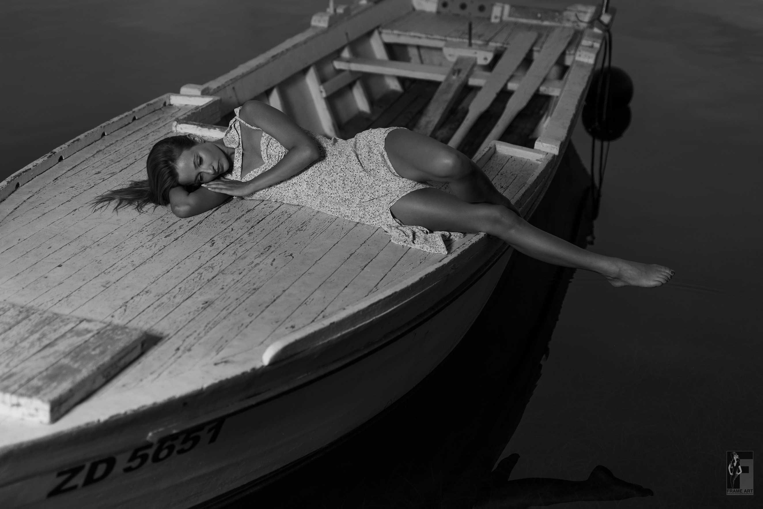 PORTFOLO. Profesionalus fotografas Vilniuje. Asmeninės ir šeimos fotosesijos, vestuvių, krikštynų bei renginių fotografavimas, produktų fotografija