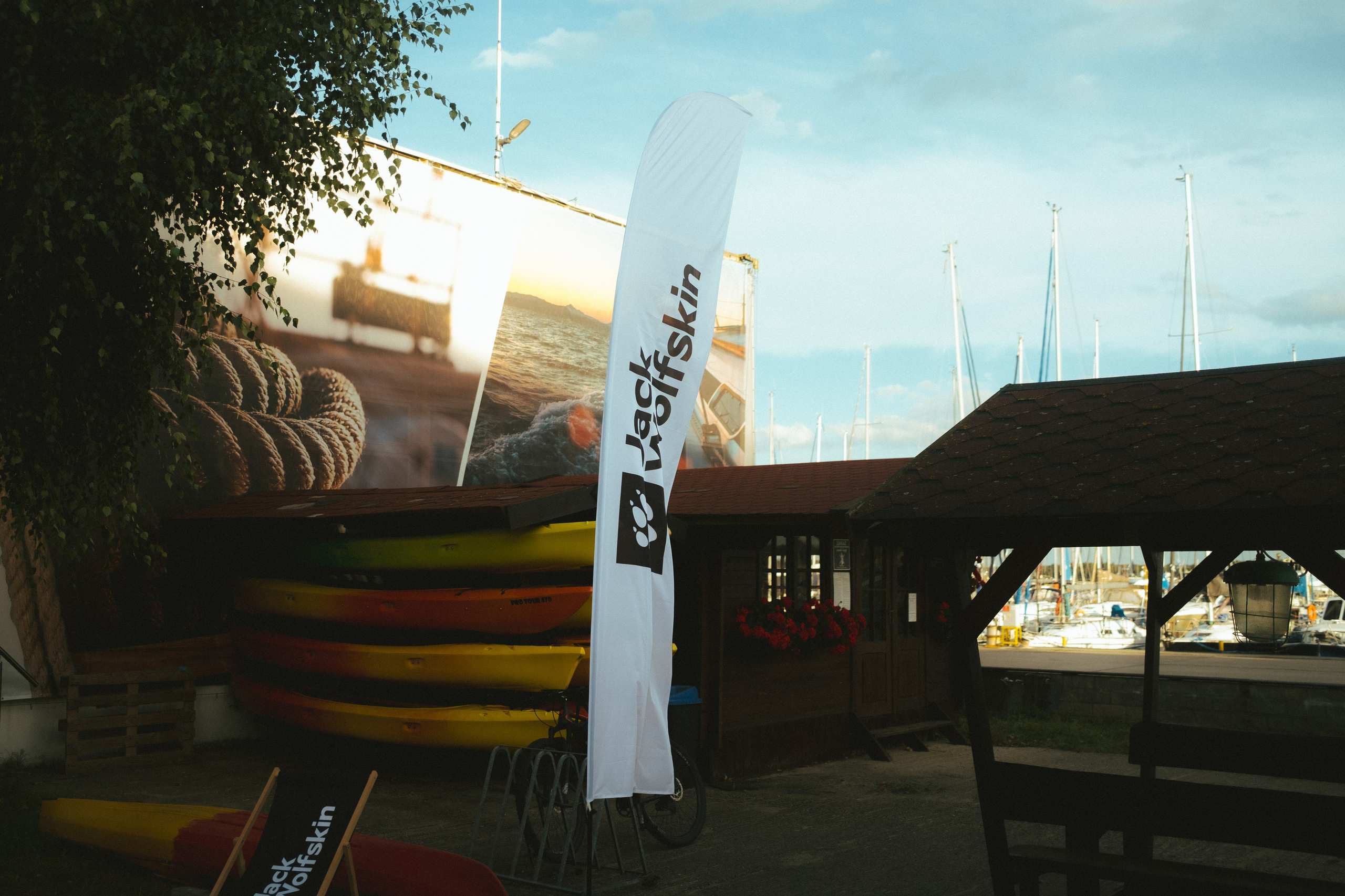 Commercial. Mike Avelli