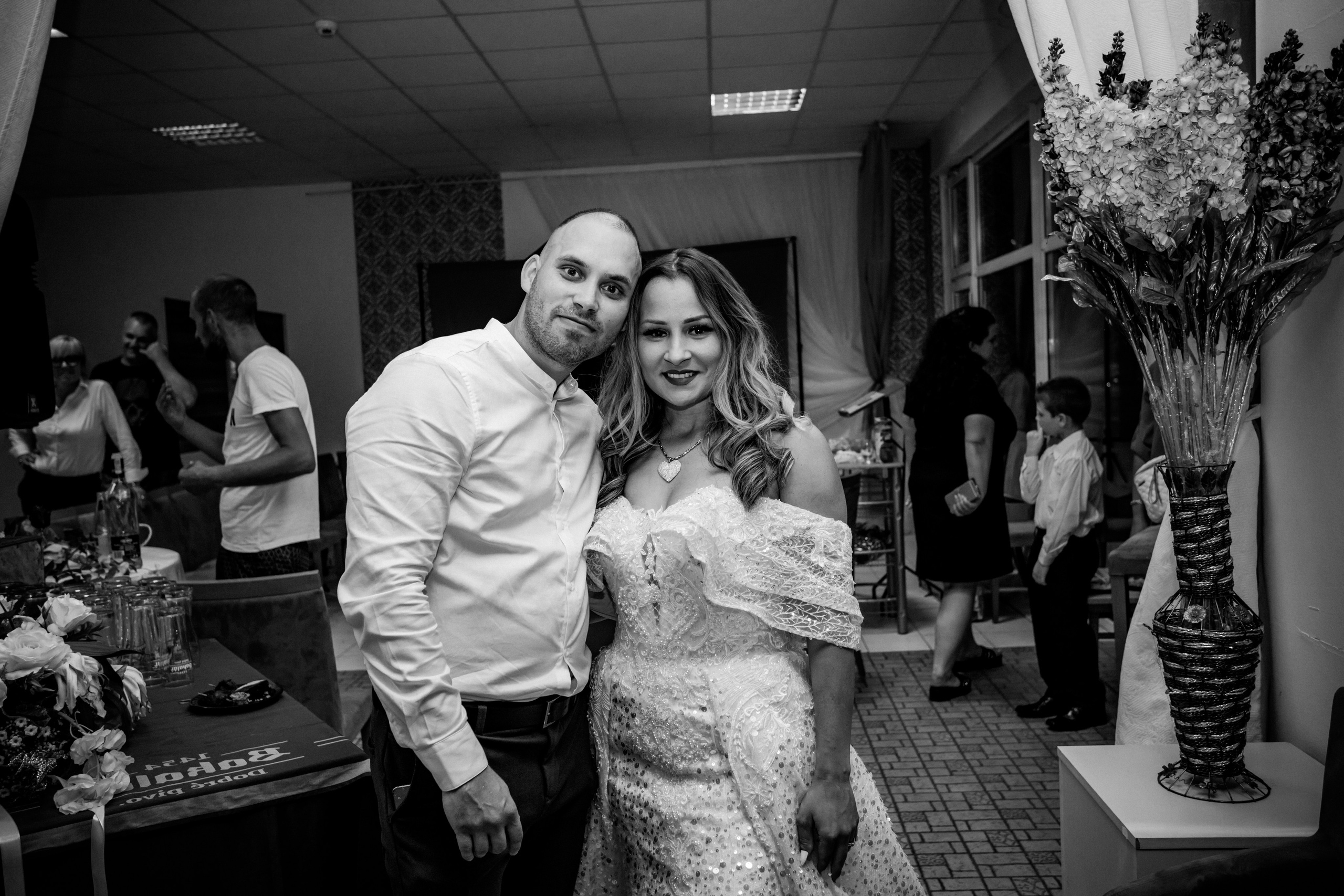 Pavel & Yveta. Svatební fotograf a kameraman v Česku a po celé Evropě — Teplice, Ústí nad Labem, Praha, Drážďany