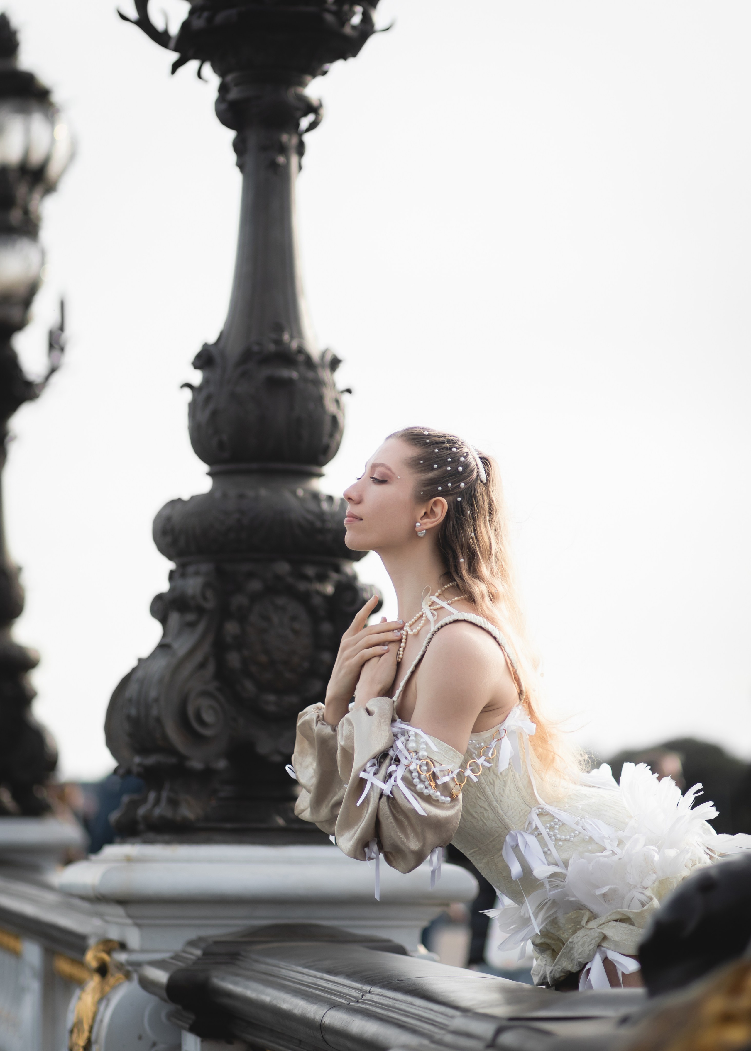 Ballerina in Paris. Professional wedding photographer in Copenhagen, Denmark — Julia Byron