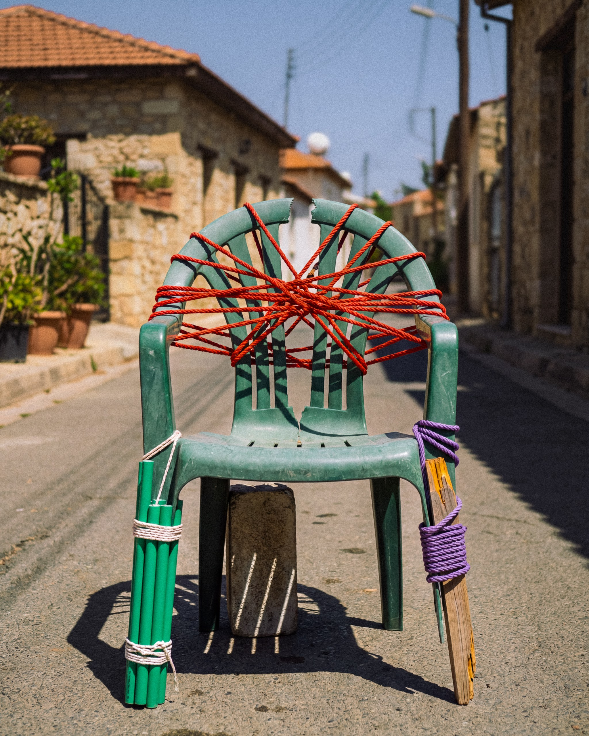 Images of things and items