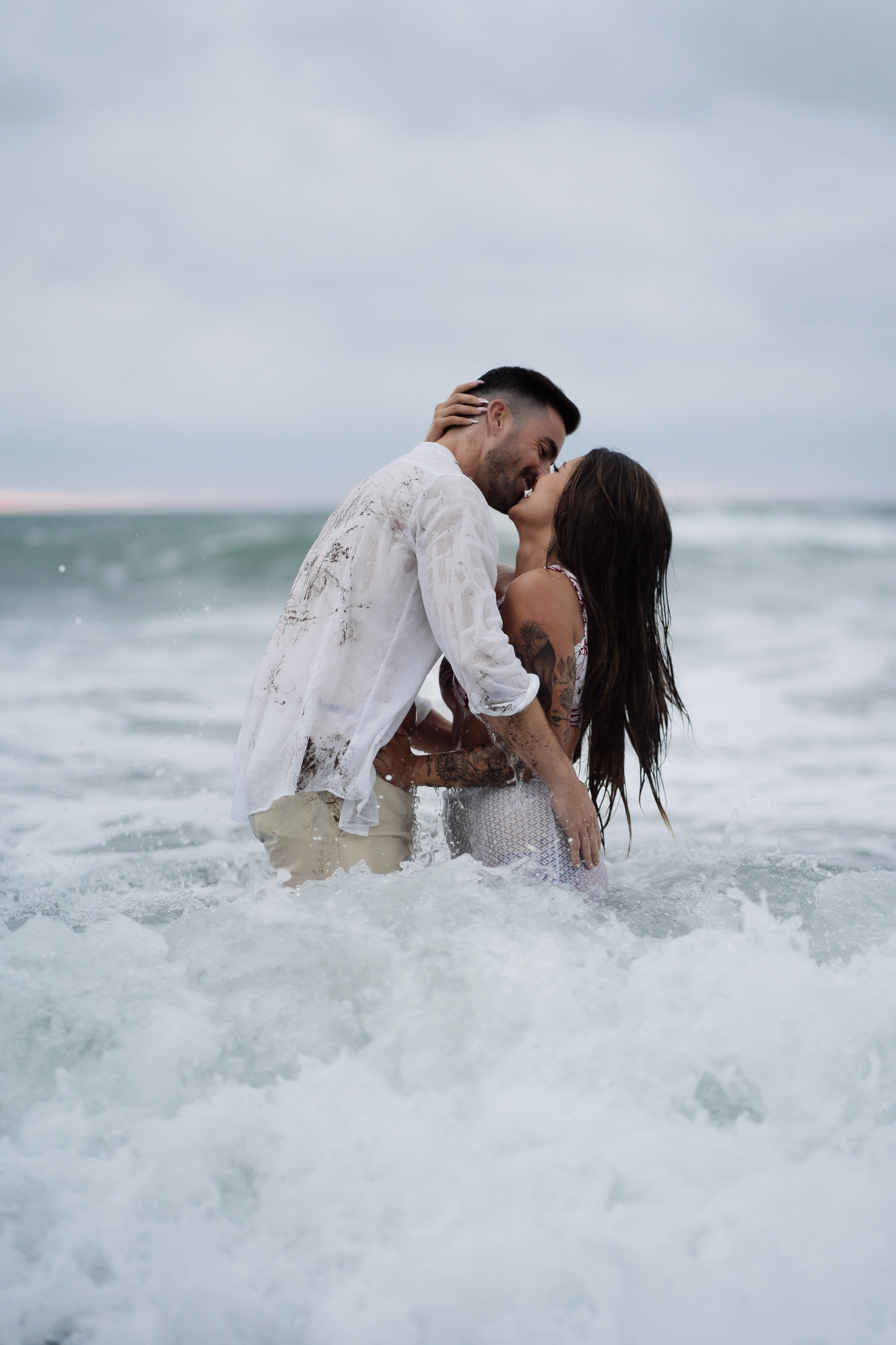 Love story. Holigood foto y video reportaje de bodas en San Sebastián y Europa