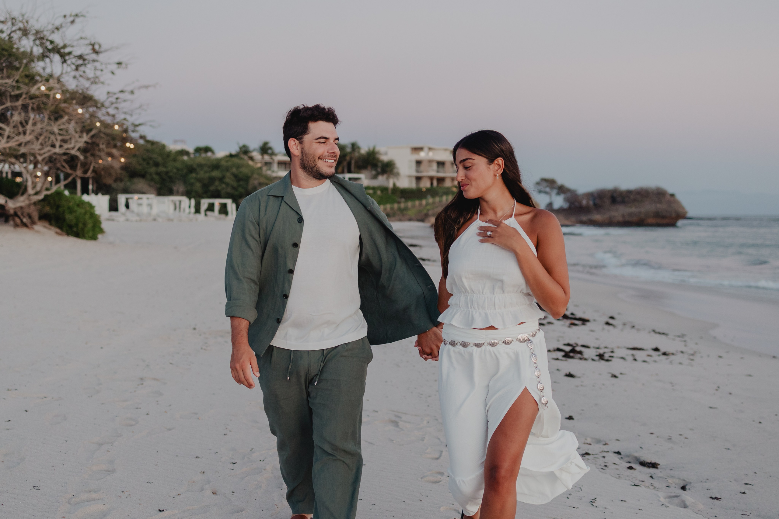 Punta Mita Engagement Session: Love Framed by the Pacific