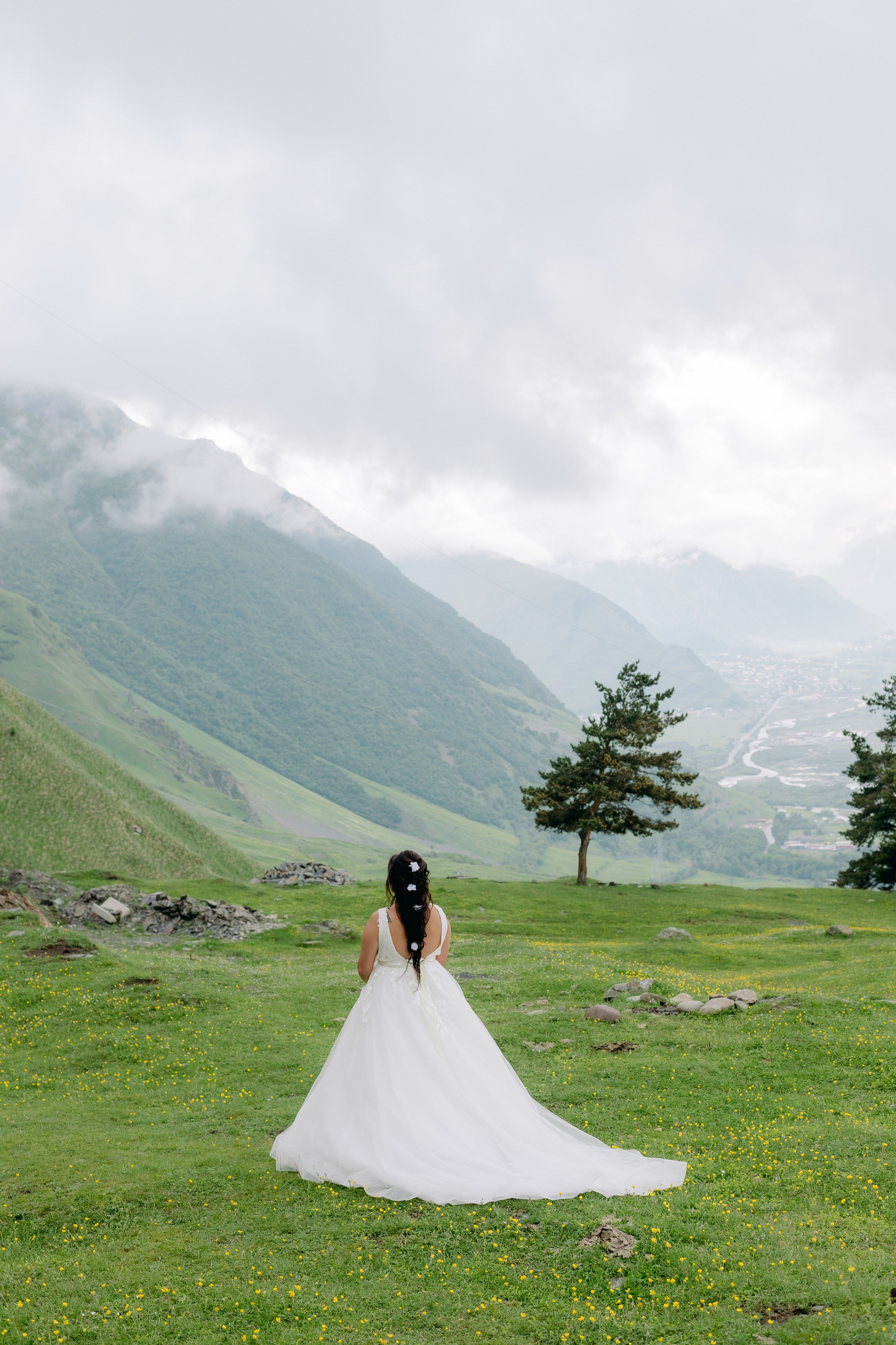 Kazbegi (3,5 hours from Tbilisi)/Казбеги (3,5 часа от Тбилиси). Photographer Anna Nazarenko