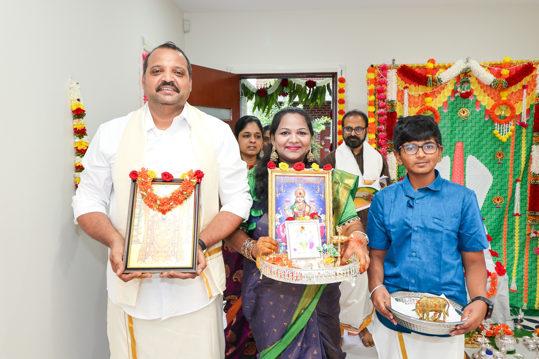 Ashok & Dvija’s Housewarming Ceremony. MHCreative is family-oriented photographer based in SYDNEY