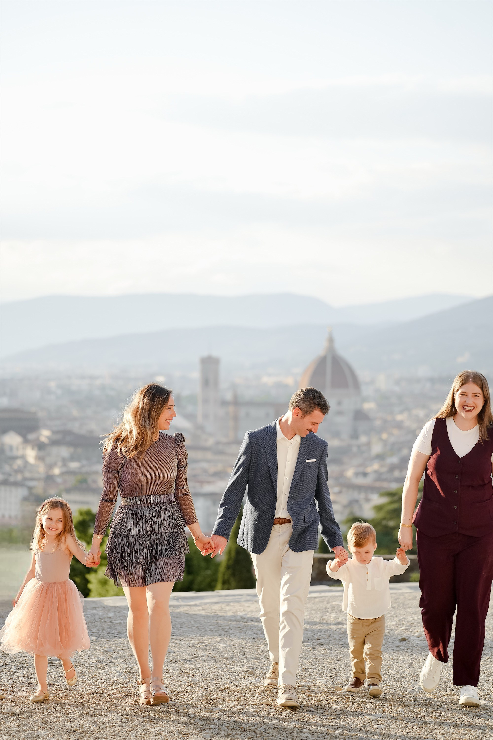 Jessica & Family. Wedding Photographer in Italy