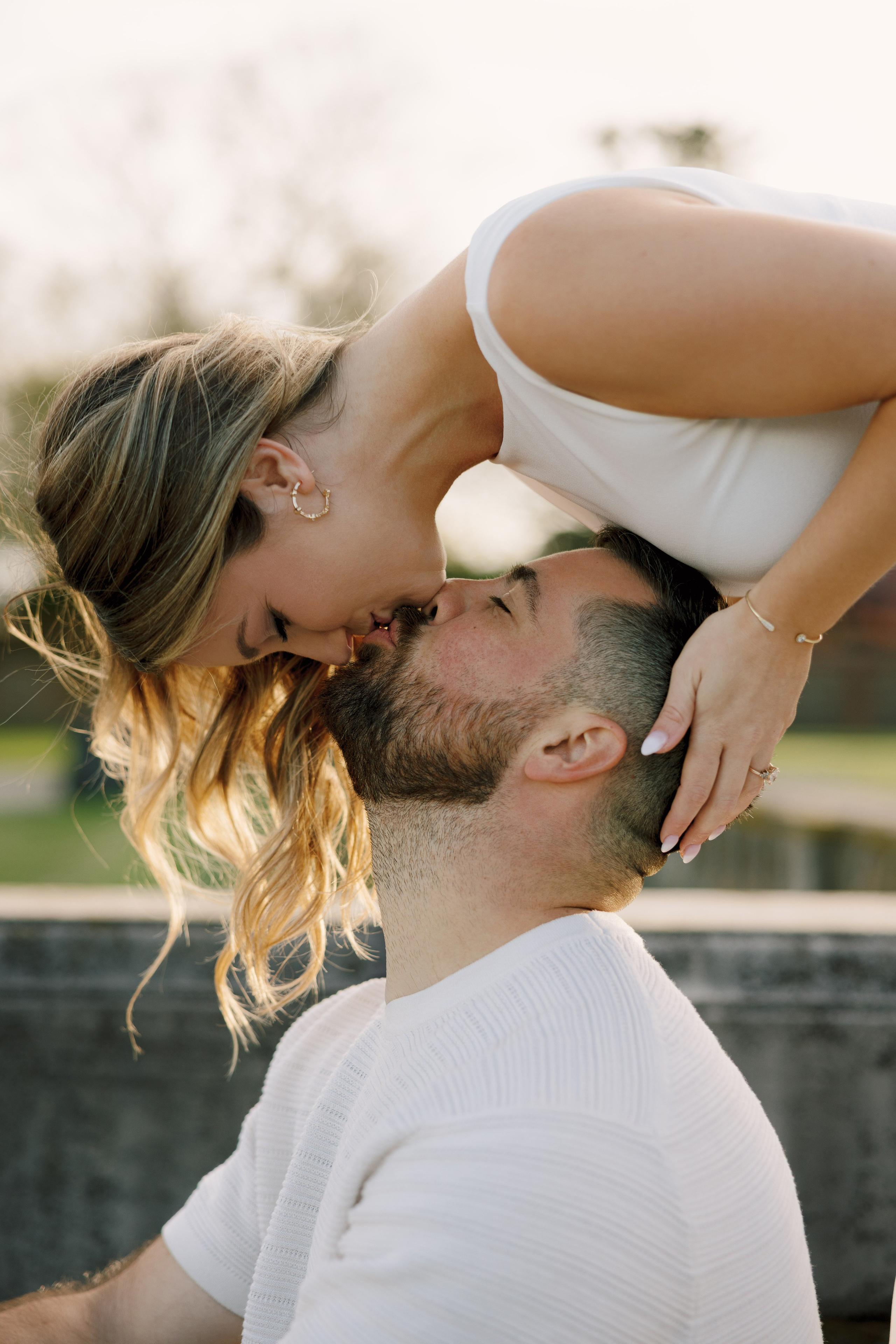 Coastal Elegance in Newport. Rhode Island Wedding Photographer Tati Simpson