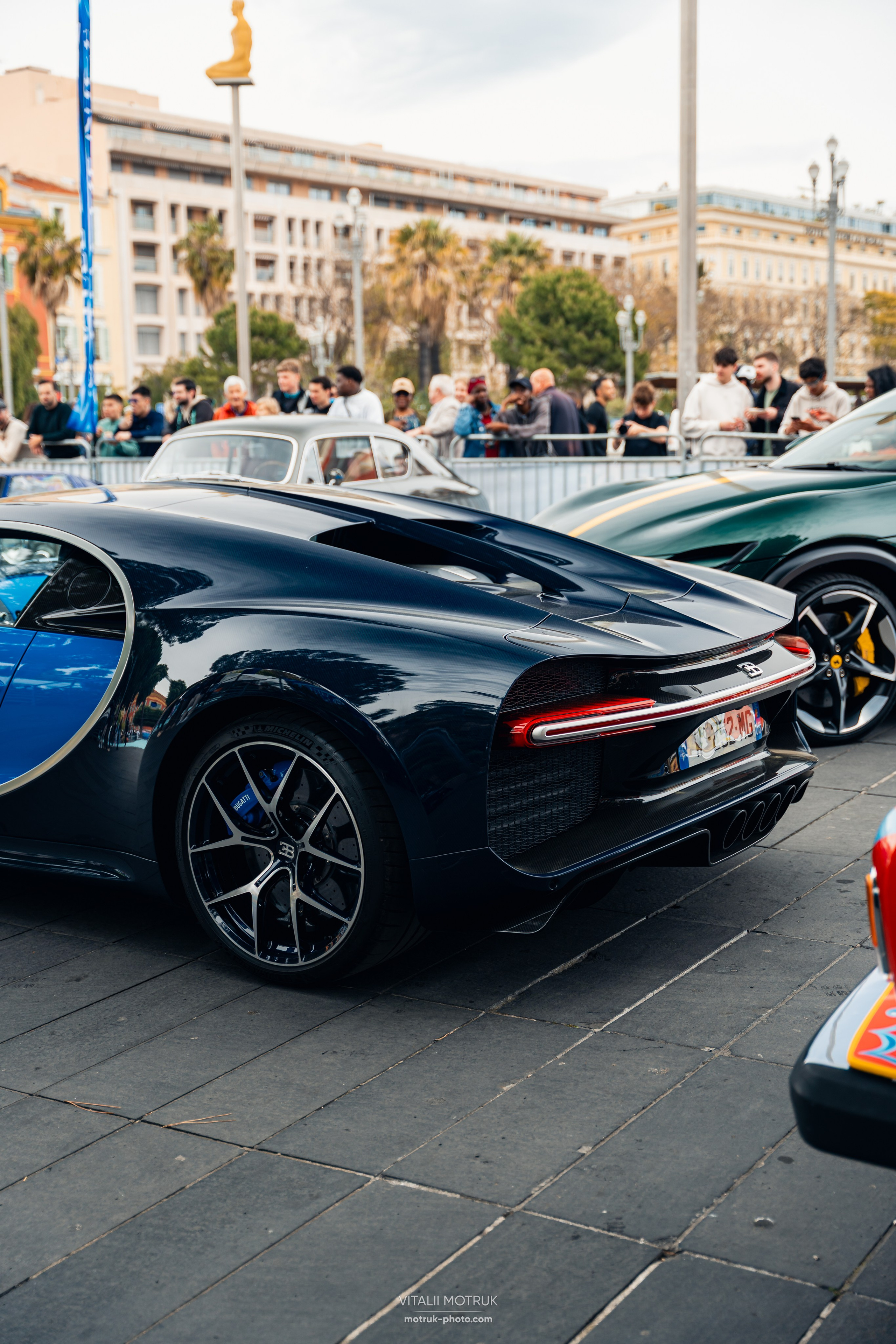 Legends de Nice. Photographe de voitures à Paris — Vitalii Motruk