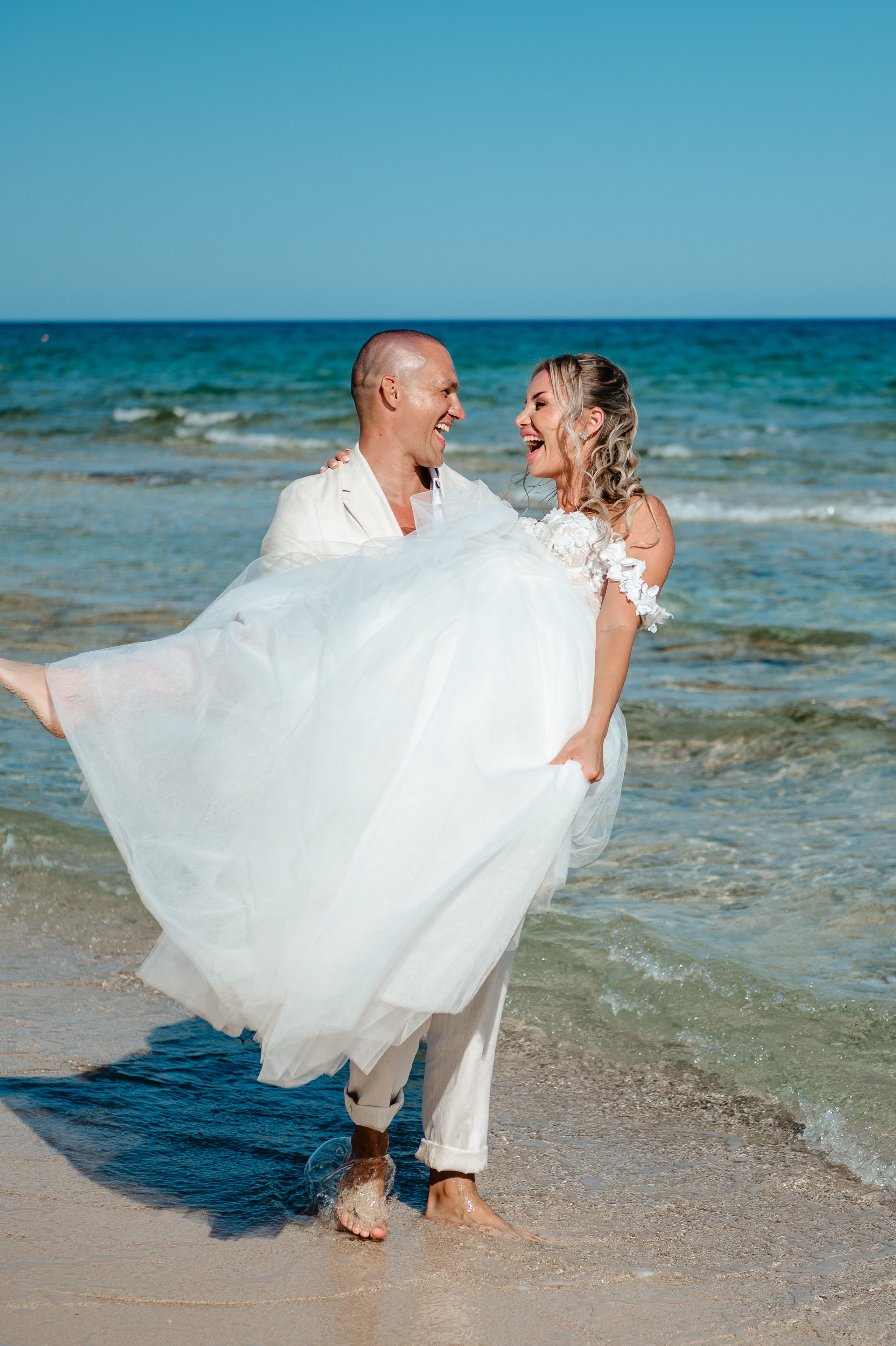 Sirens beach ceremony. AdrianOltean.wfolio.pro