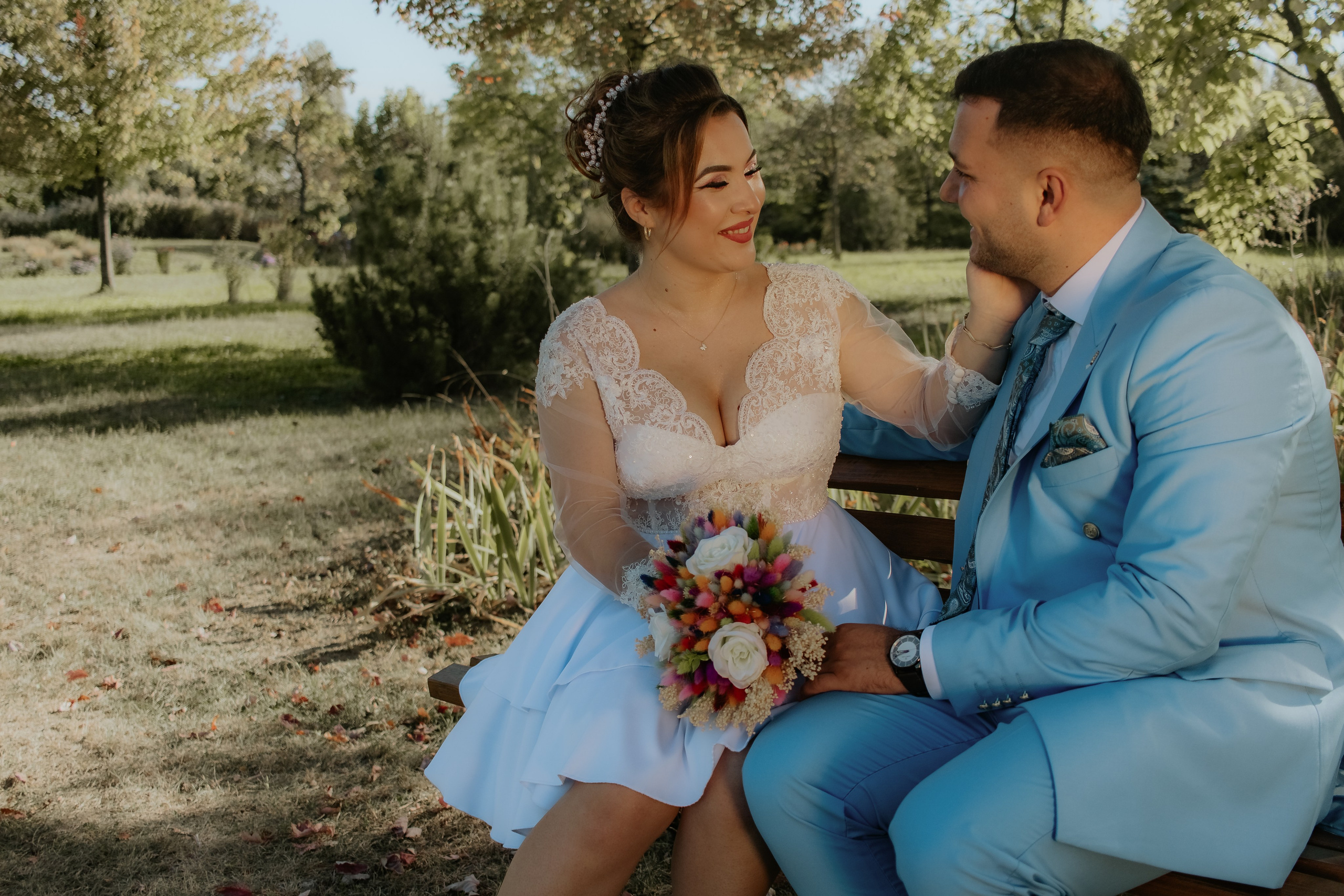 Ramona & Sebi. Fotograf si videograf — evenimente si studio