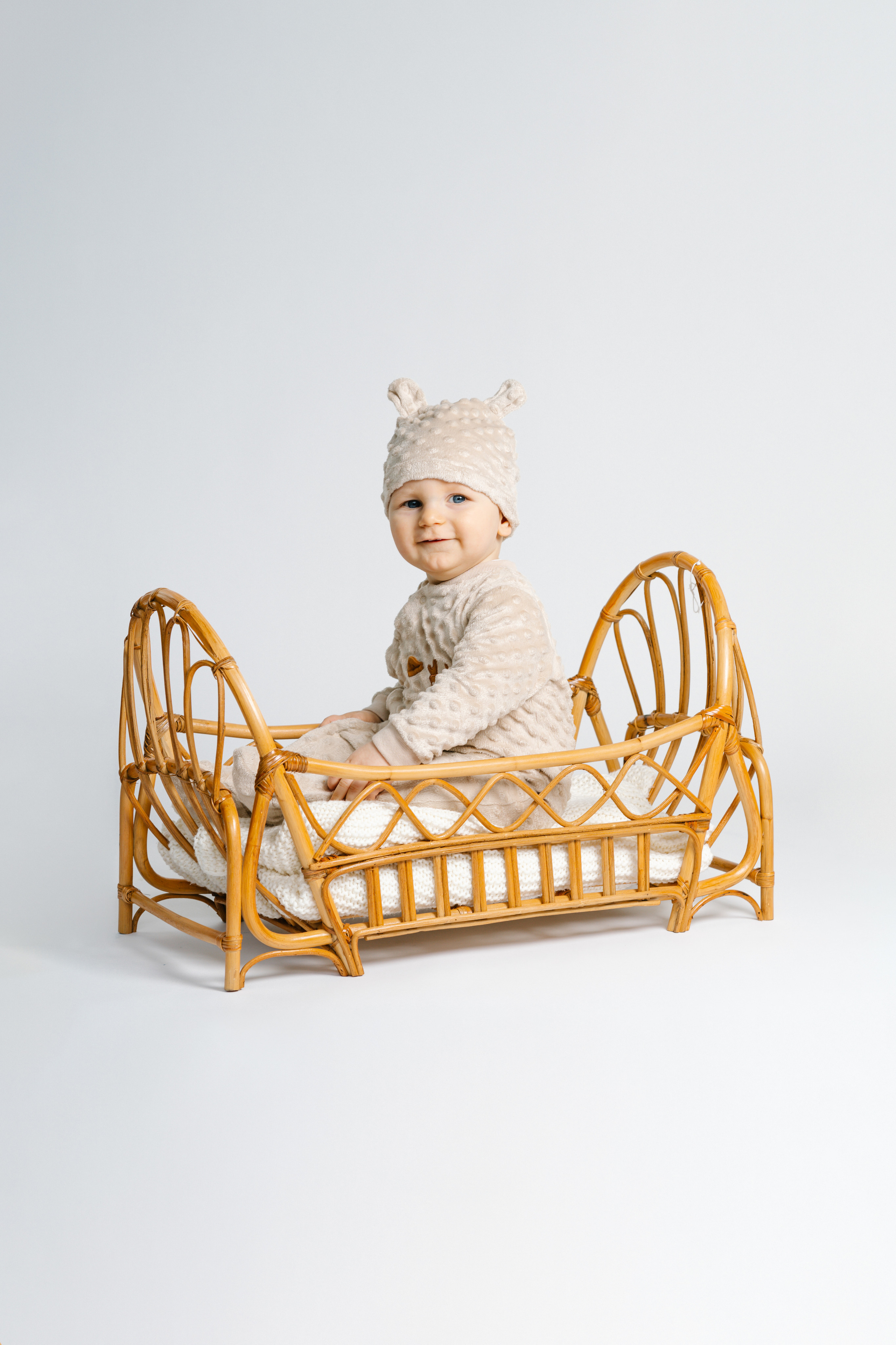 Baby Milestone. Julia Bolgov Photography | Newborn, Family, Maternity & Milestone Photographer in Bay Area, CA