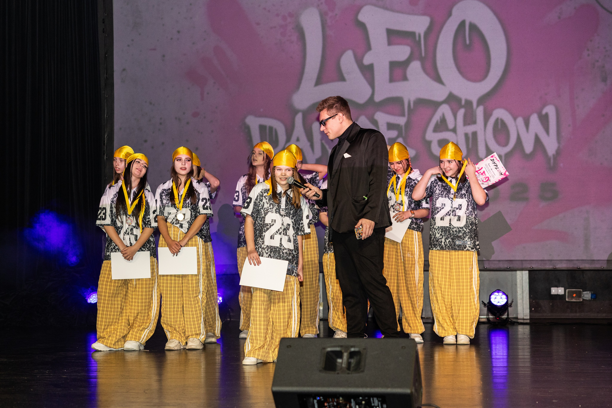 LEO DANCE SHOW WINTER 2025. Семейный и детский фотограф в Варшаве Мила Бобровская