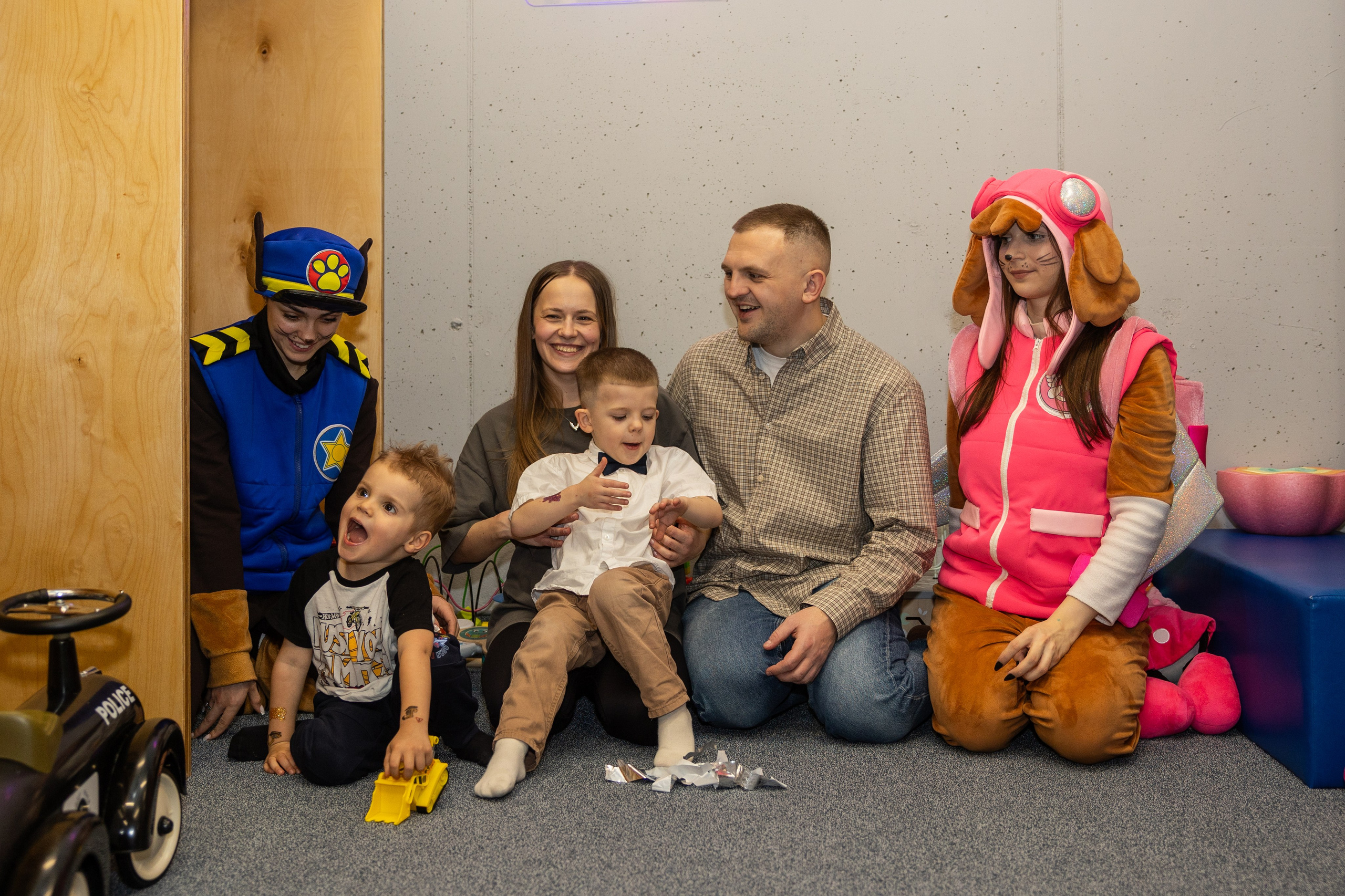 День рождения Артёма 24 января 2026 года. Семейный и детский фотограф в Варшаве Мила Бобровская