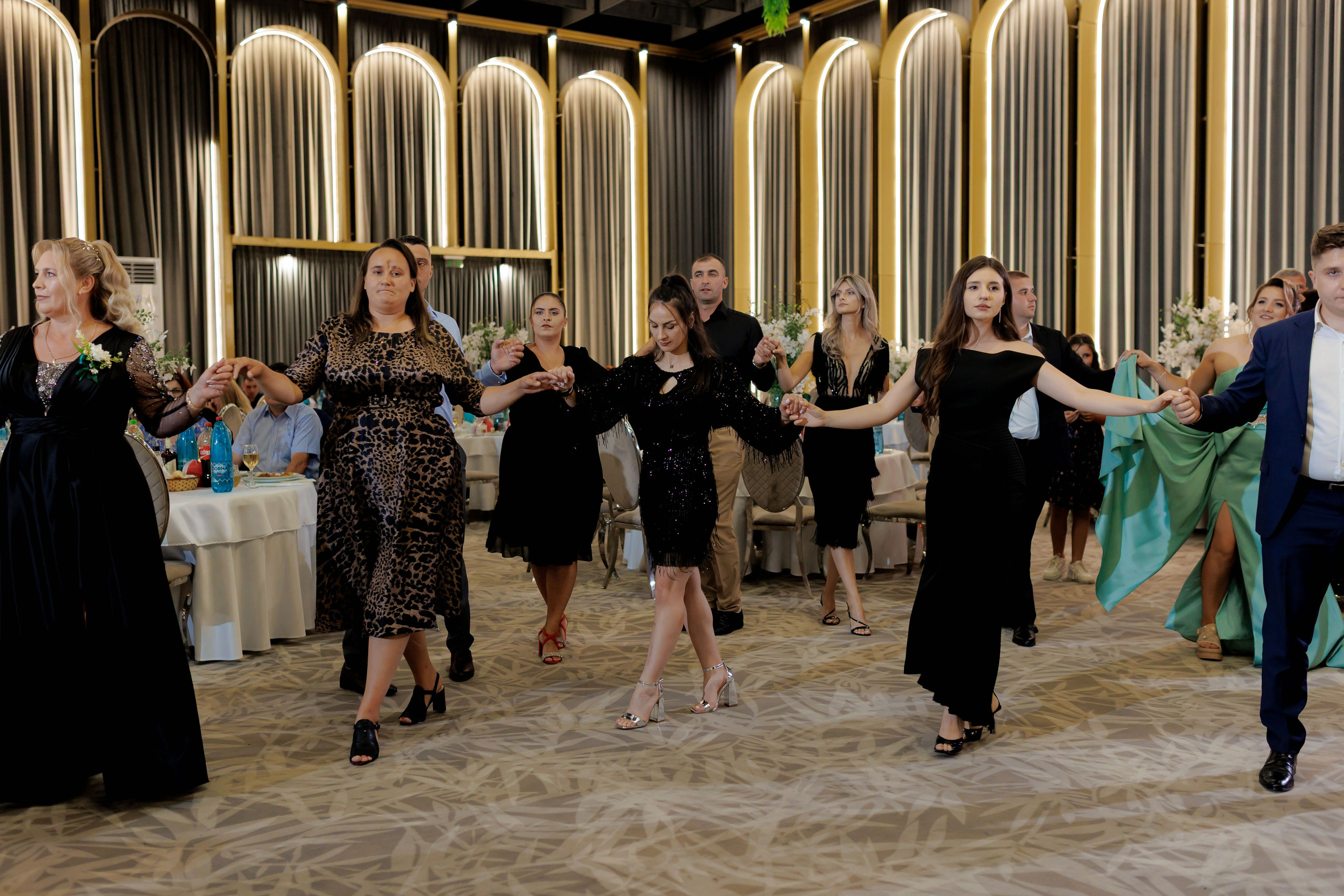 Nunta Nicoleta & Răzvan | Fotografie & Videografie Profesională. Servicii foto-video profesionale, pentru momente de neuitat