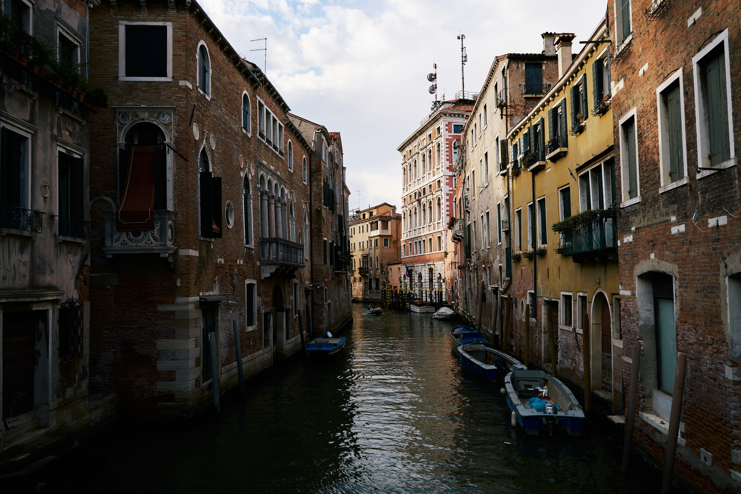 Italy. Denshyr — Visual Artist