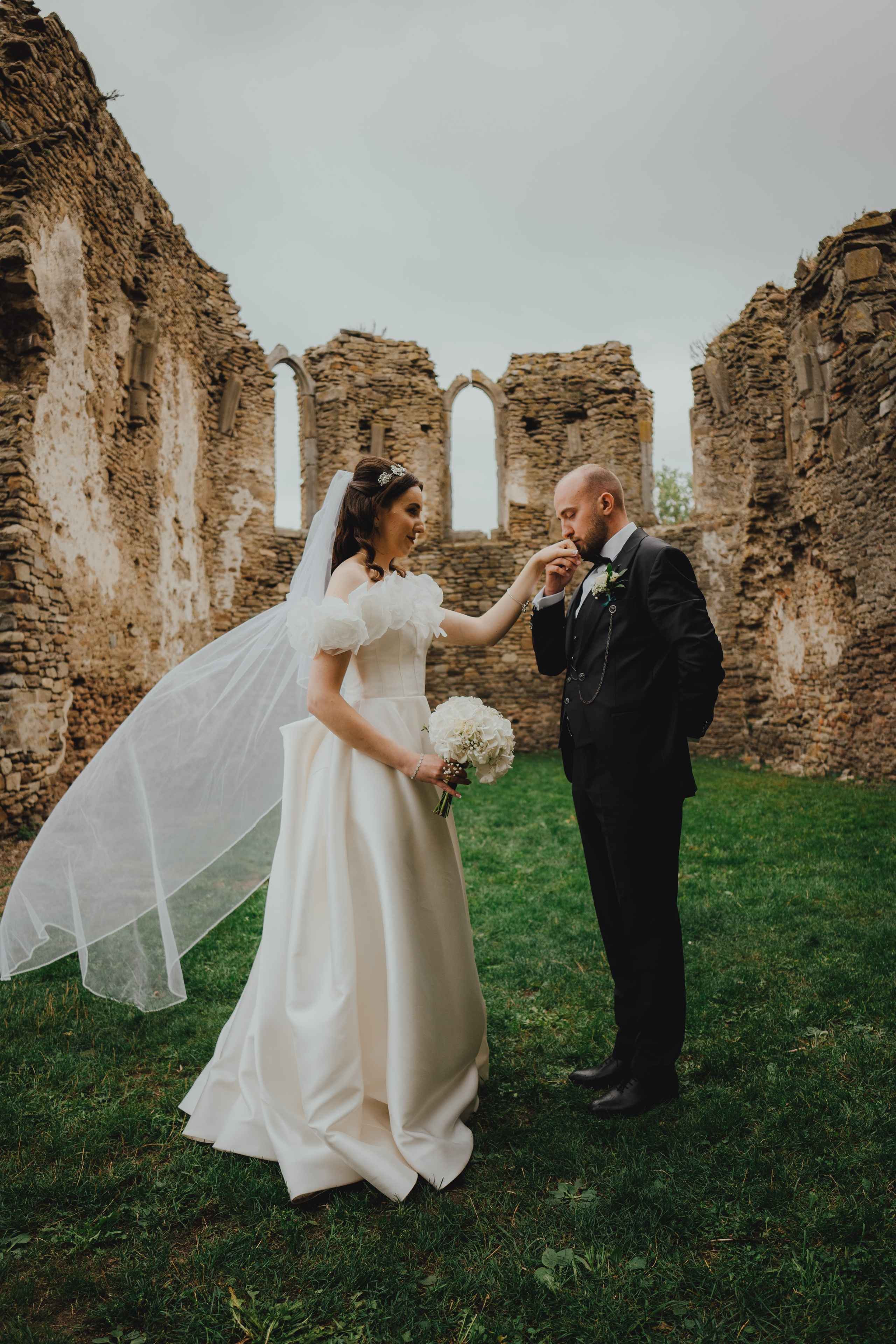 fotograf nuntăvideograf nuntăfotograf profesionist nuntăvideografie nuntăservicii foto video nuntăfoto video nuntă prețpachet foto video nuntăfotograf și videograf nuntă