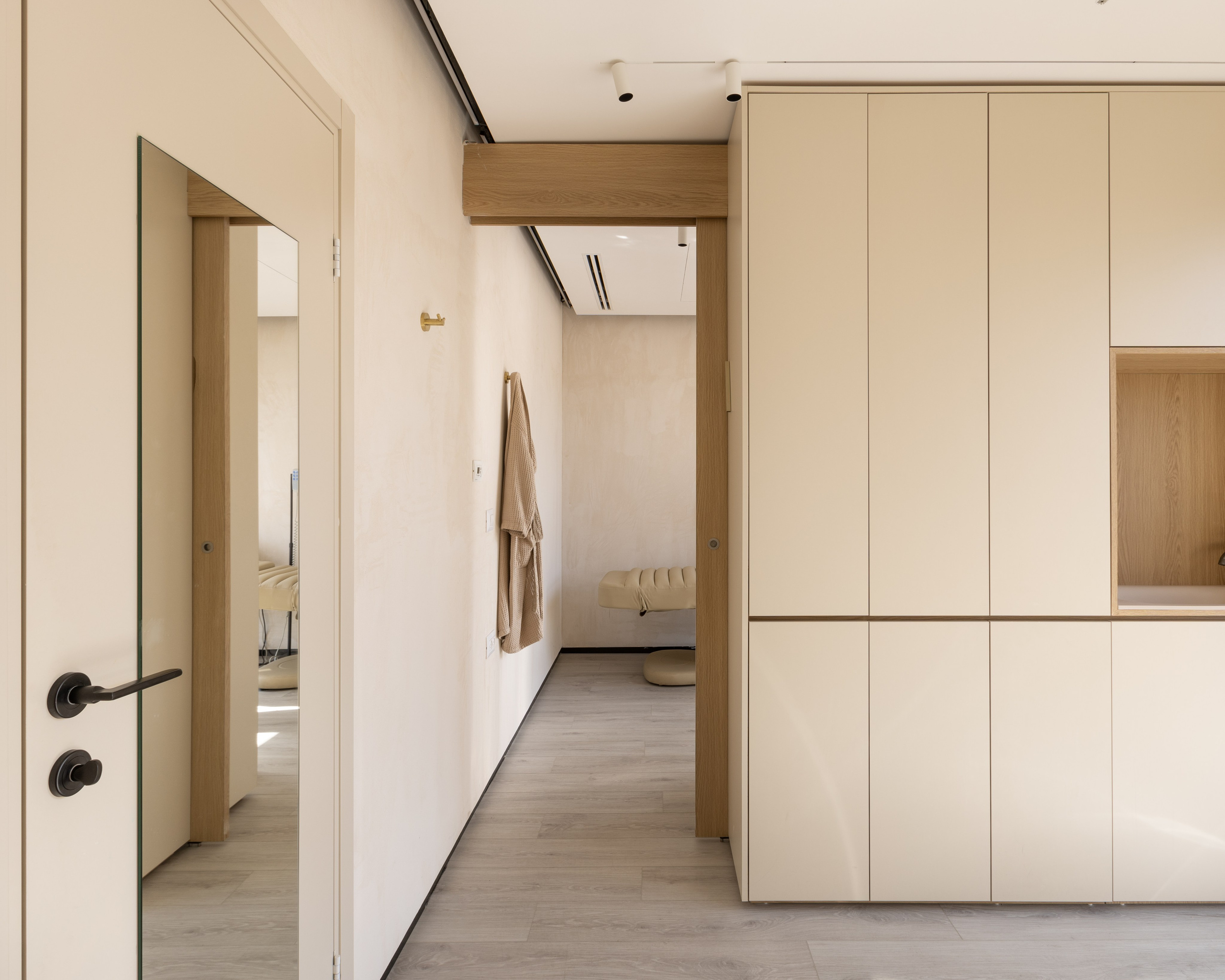 Clinica “Pola”. Project by Hezi Bar Daviv. Tel Aviv. Interior Photography & Video in Israel