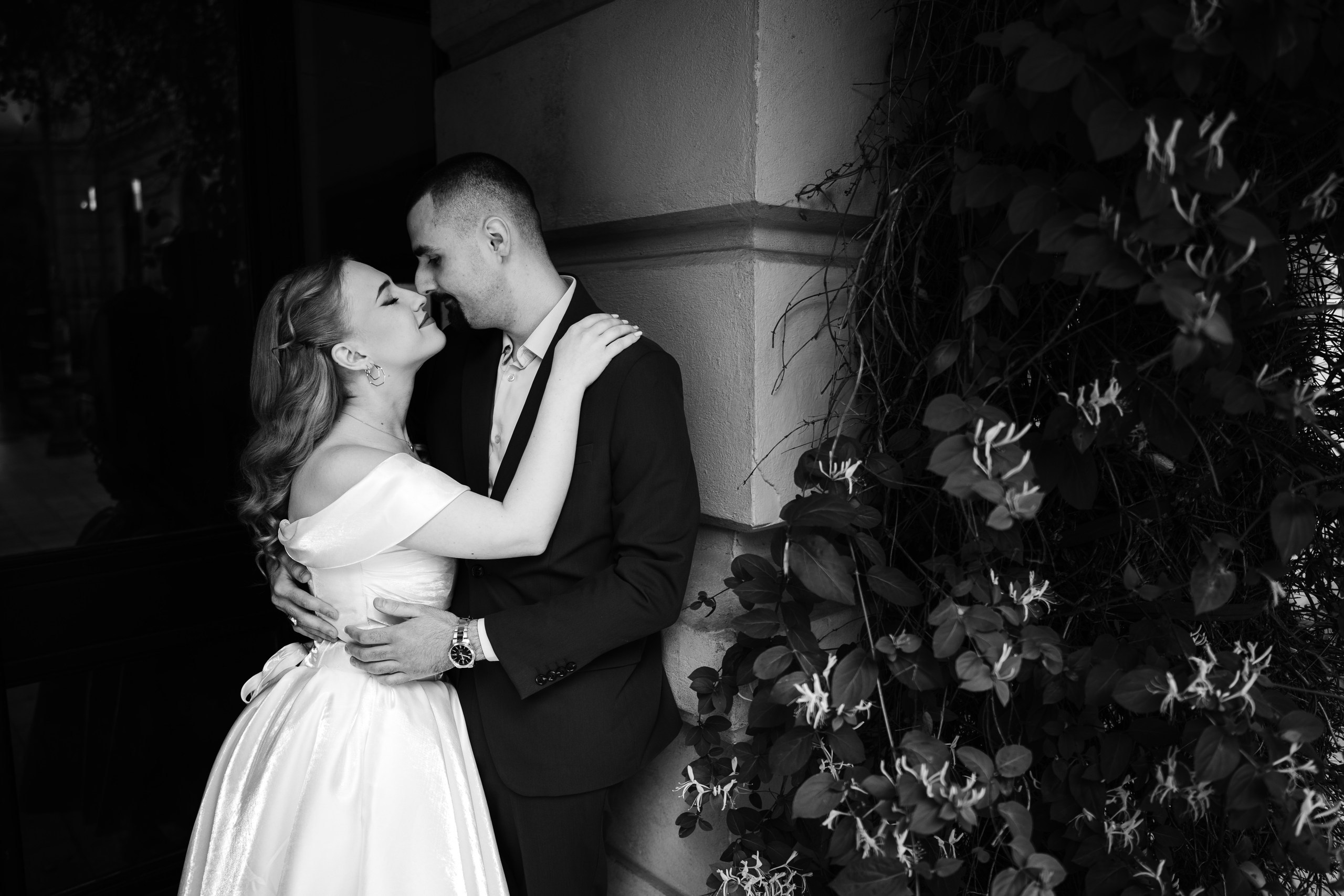 Gabriela & Alin Civil Wedding. Ionut Cimpoes FOTOGRAF