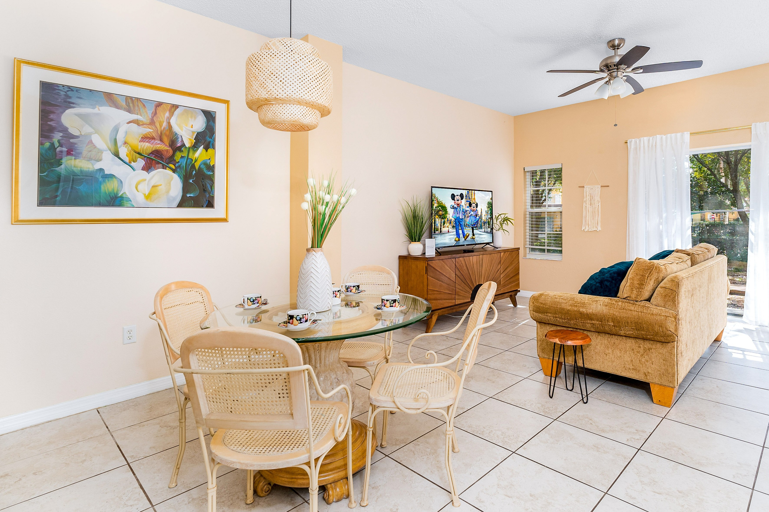 Real estate and Interior. Masha Kapriyanchuk a real estate photographer