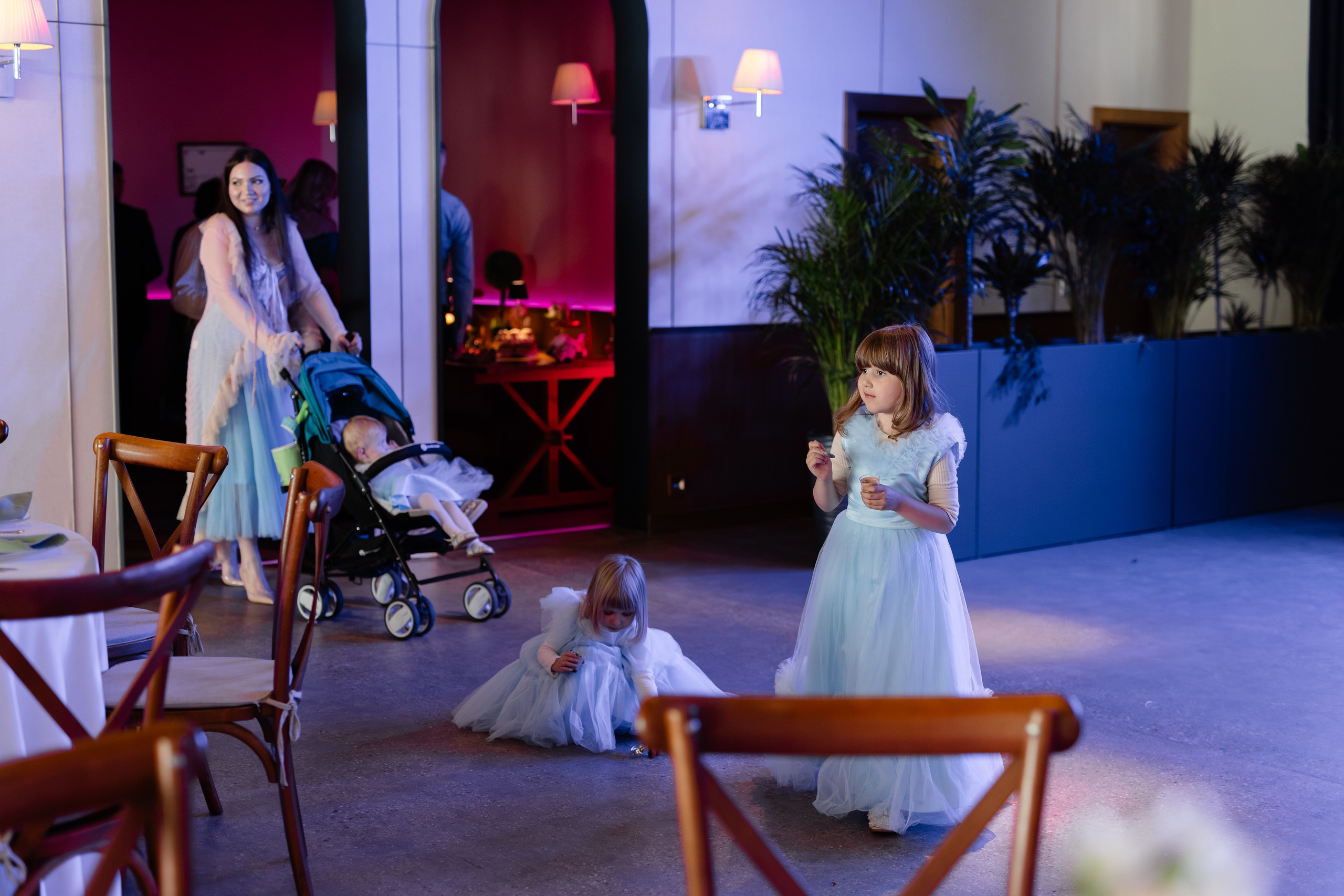 Flori & Cosmin. Main