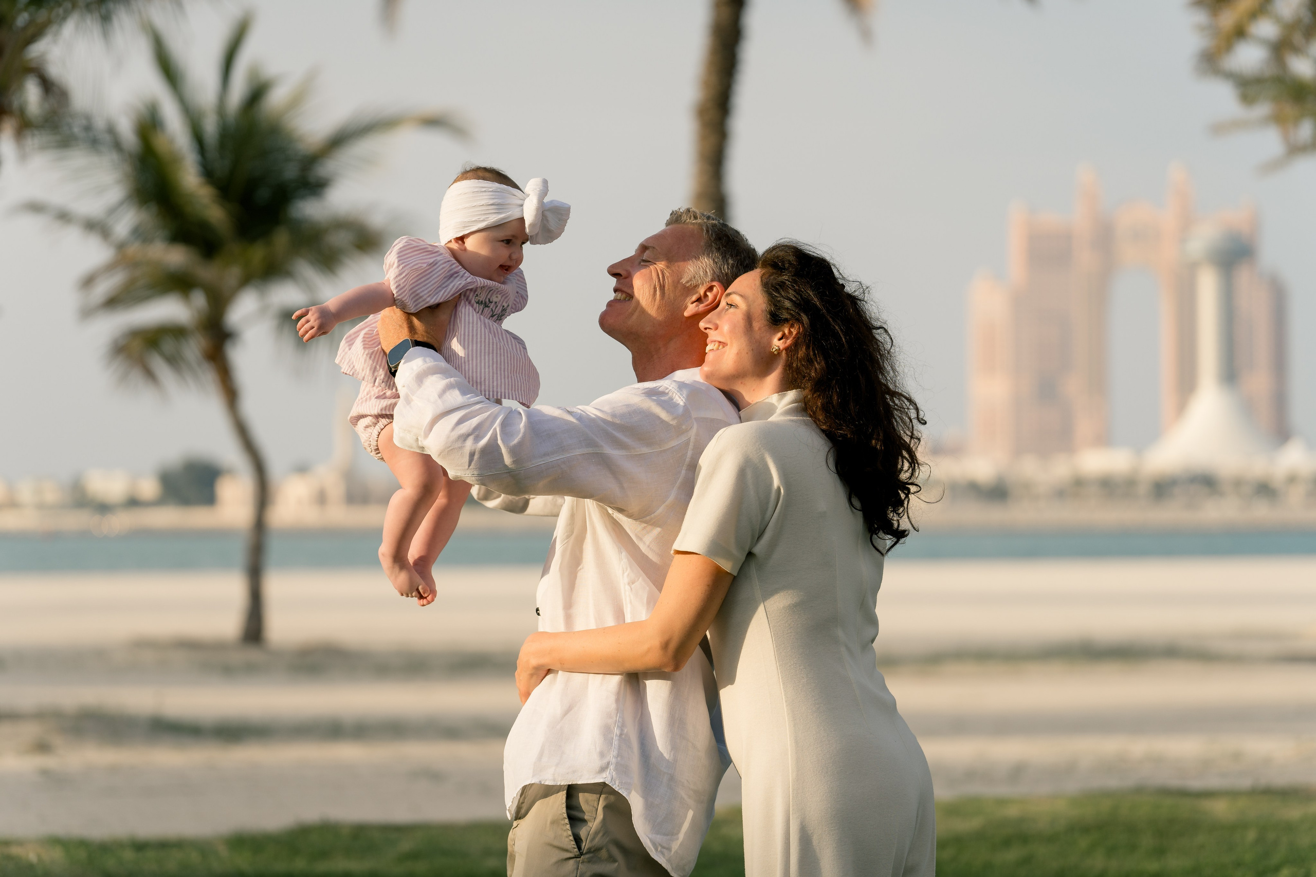 Семейная фотосессия в Отеле. Фотограф в Абу Даби Марина