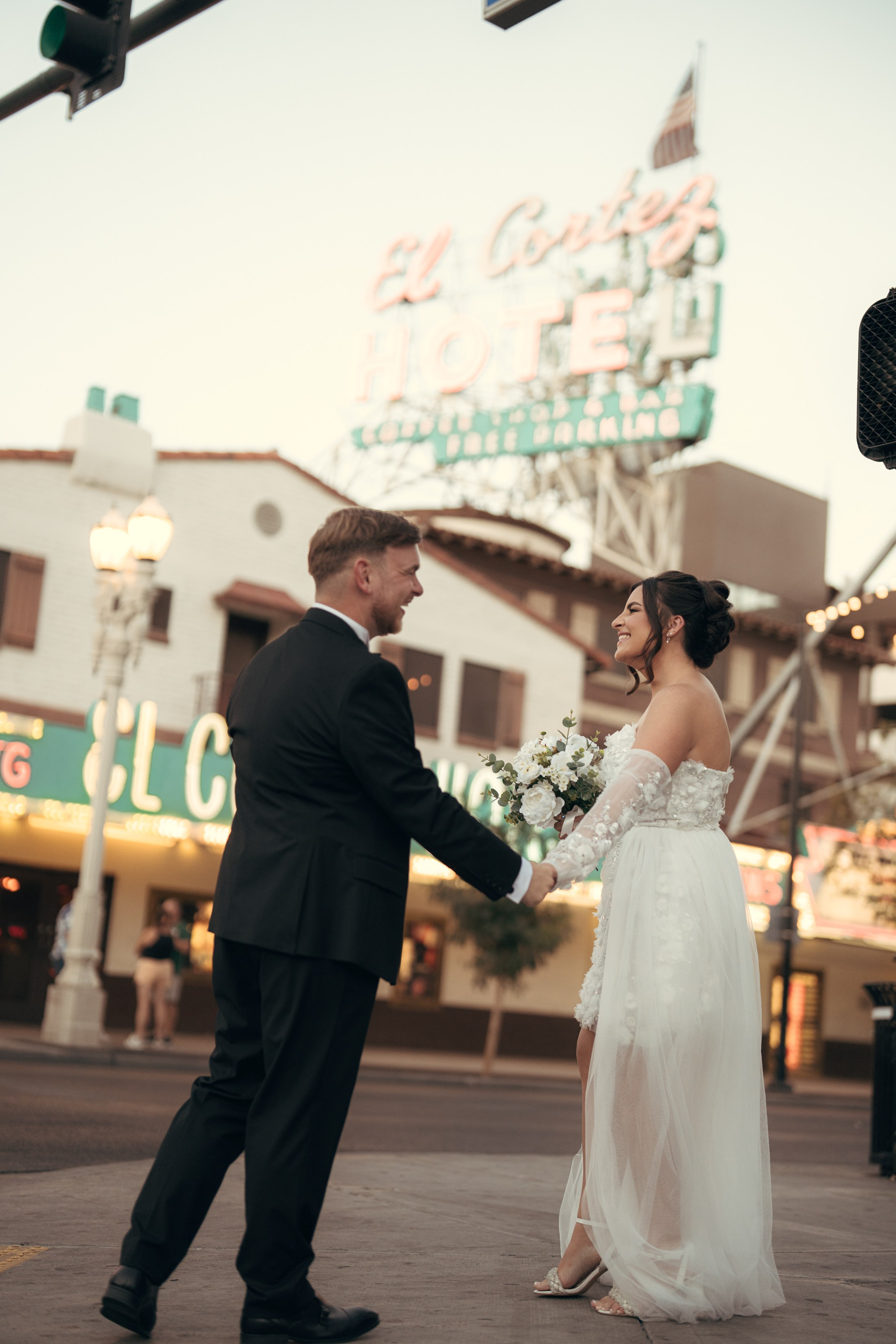 Charlie&Dan. Wedding & elopement photographer Viktoriya Kravtsov. Las Vegas