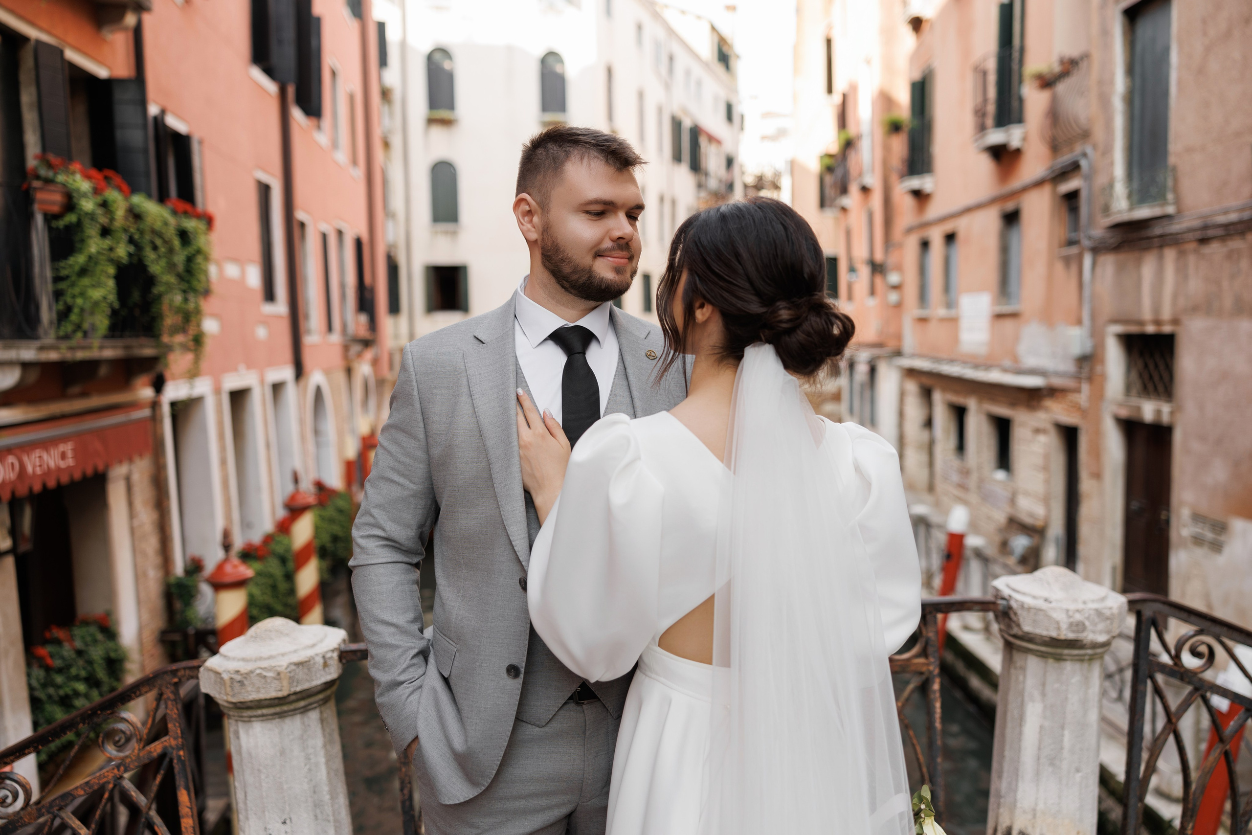 Wedding. Fotografo professionista specializzato in fotografia di matrimoni, cermonie ed eventi!