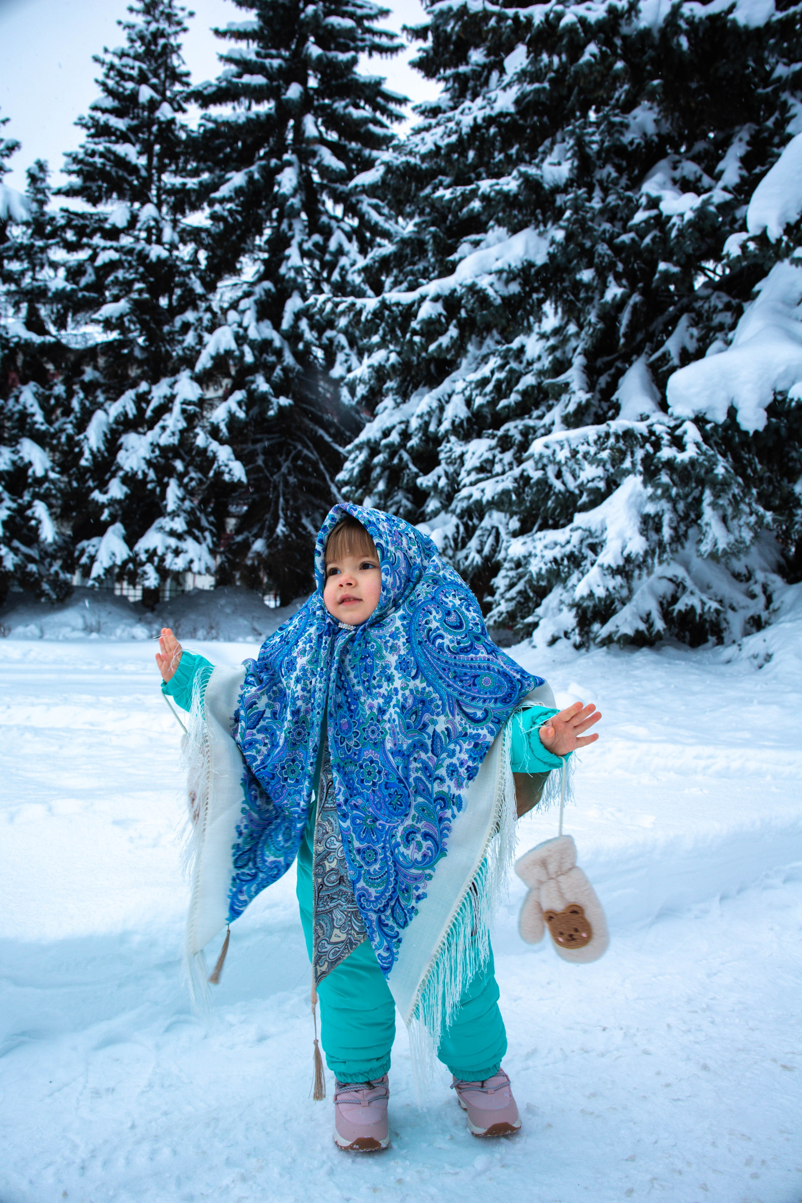 Зимняя фотосессия бабушки и внучки. Семейный фотограф в Кишиневе, Молдова Врабий Ольга