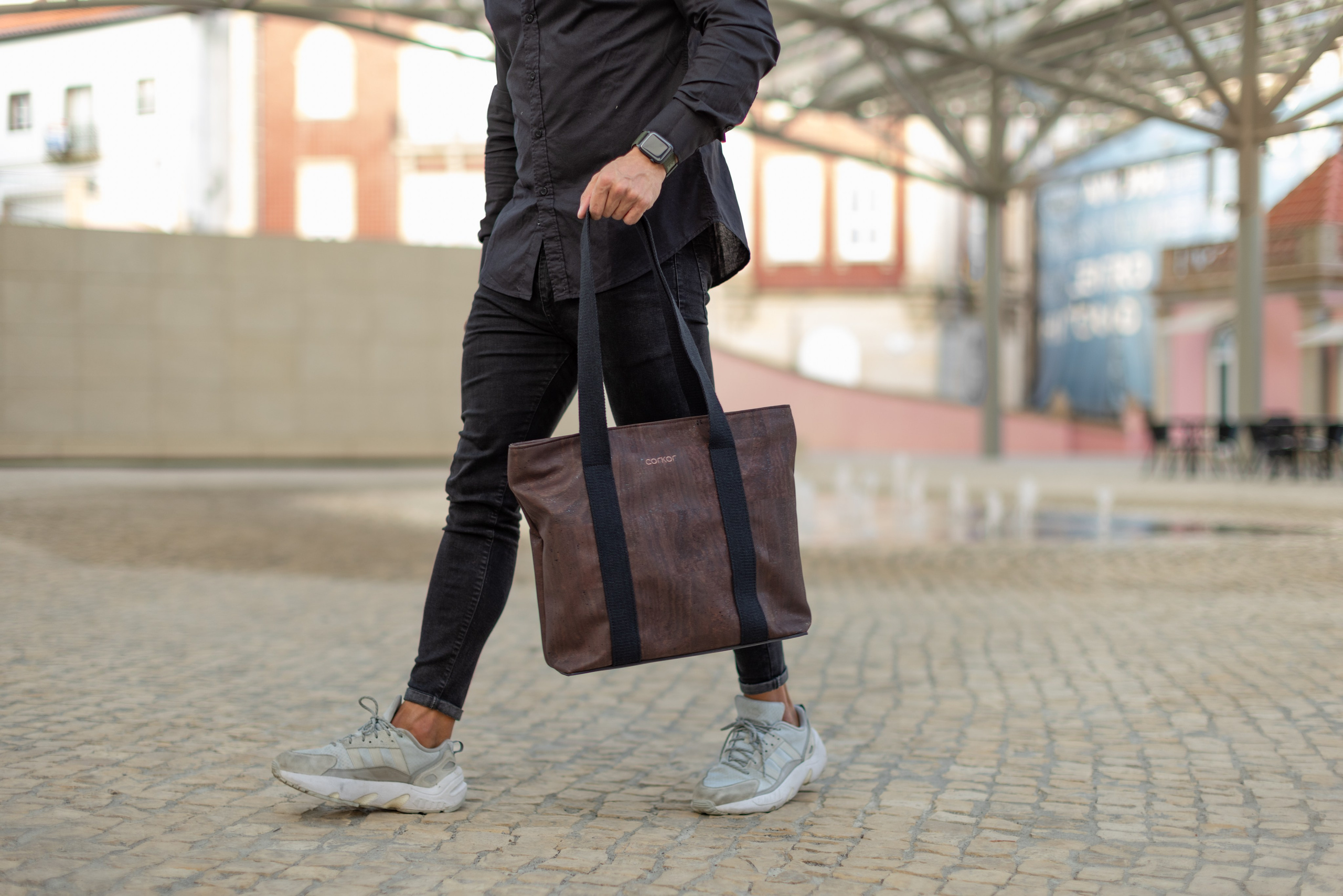 CORKOR. ESTUDIO DOZE