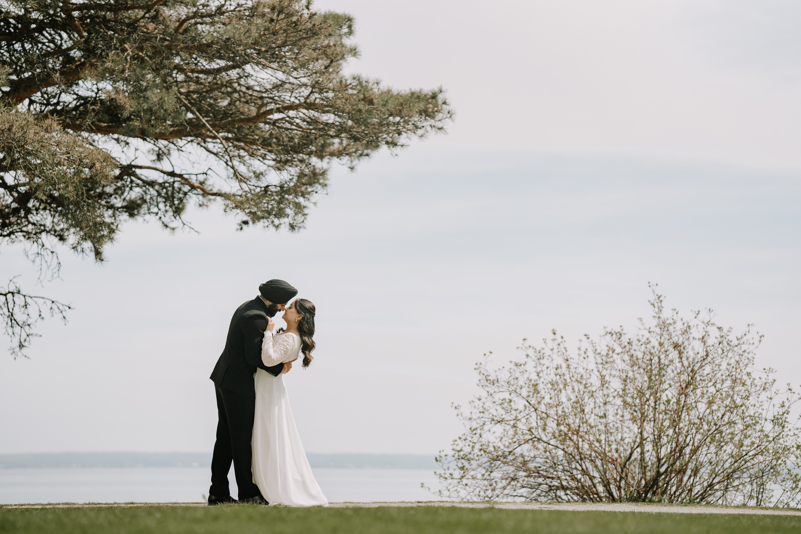 Gagan & Jasmeen. Wedding Photographer & Cinematographer studios