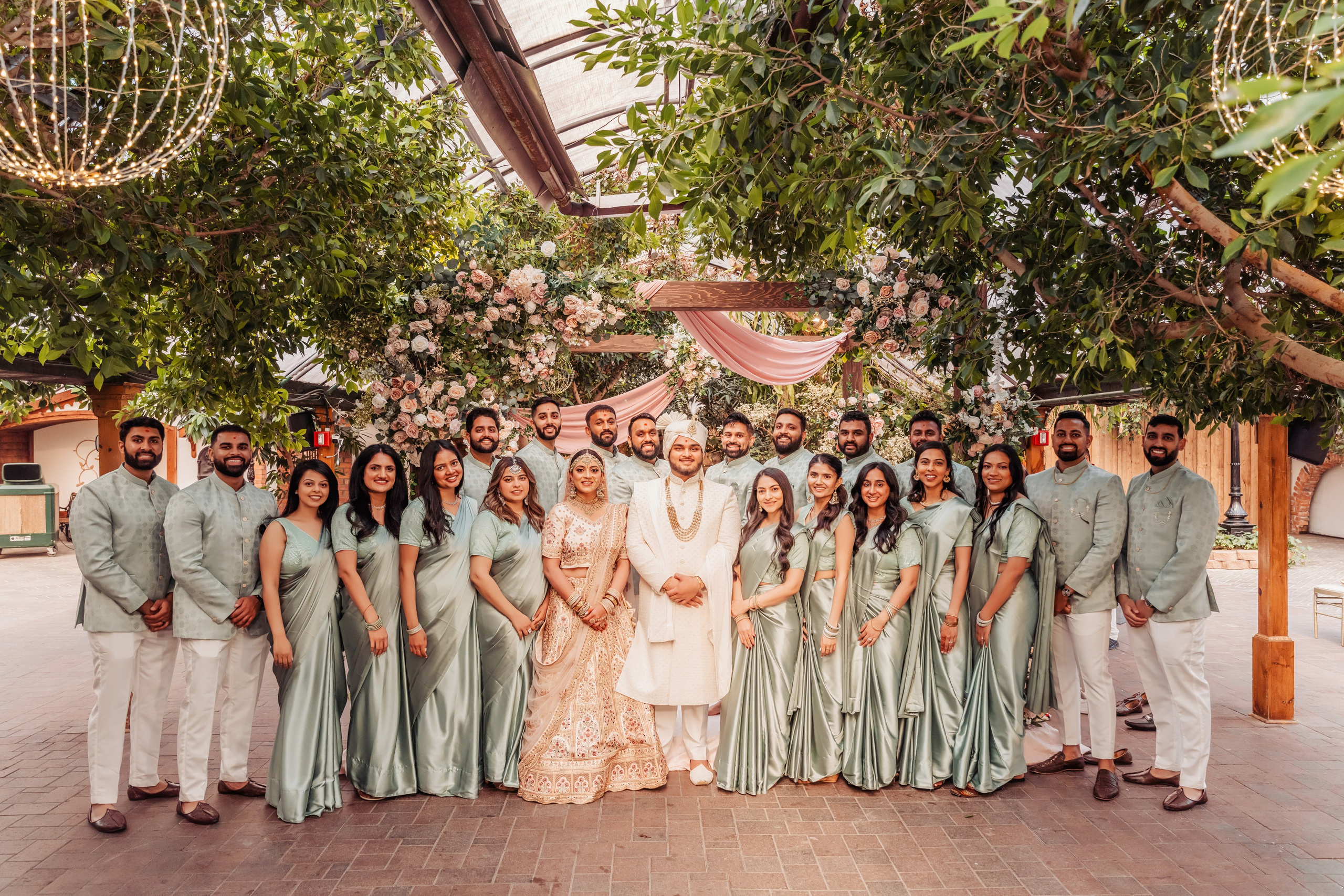 Darshil & Shailja. Wedding Photographer & Cinematographer studios