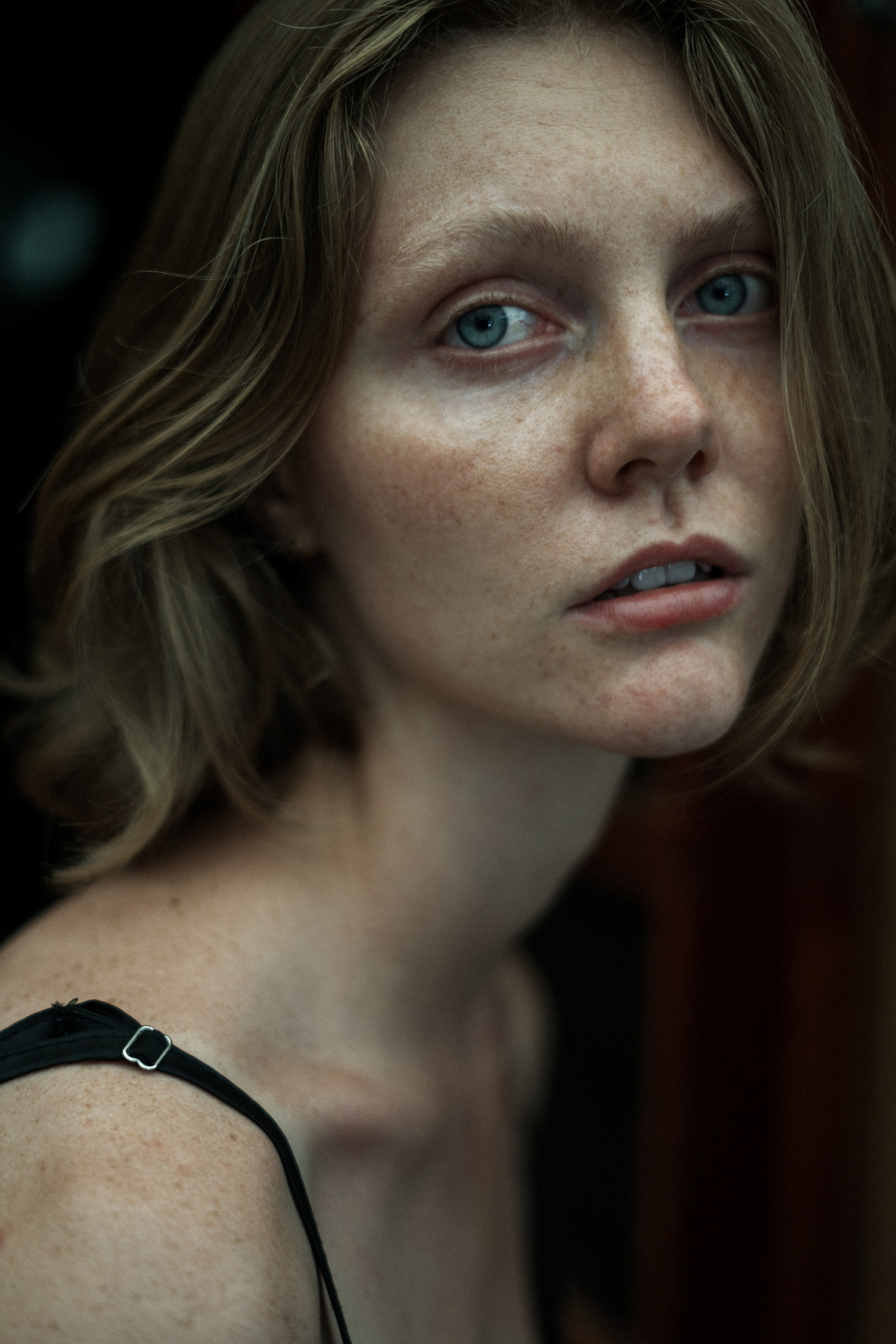 PORTFOLIO. Behnam Khorramshahi, a portrait and fashion photographer in Cologne, Germany