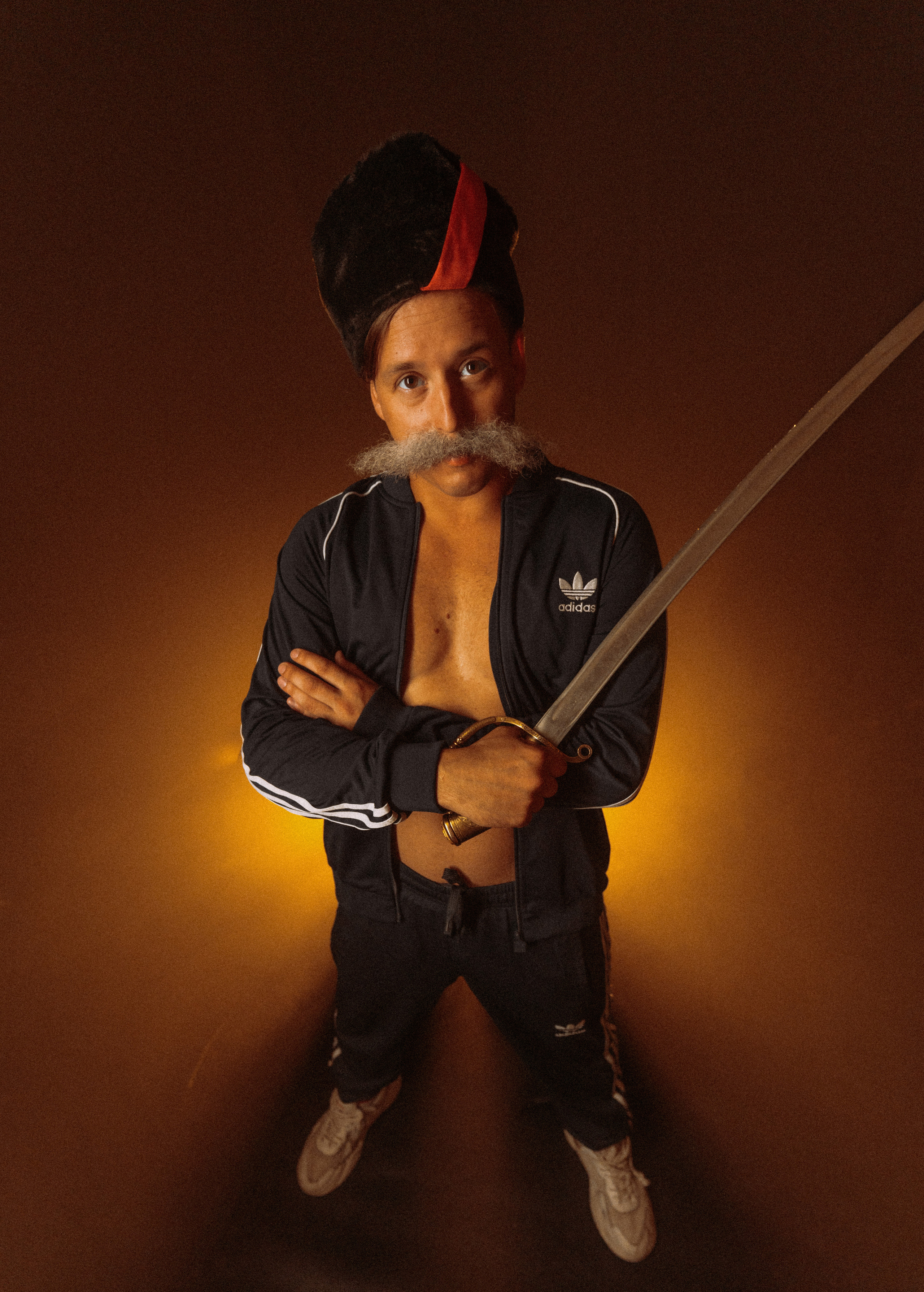 ПЕЛЕВИН РЕГЕНЕРАЦИЯ. Стрит-фотография, полная абсурда, идиотизма и красоты