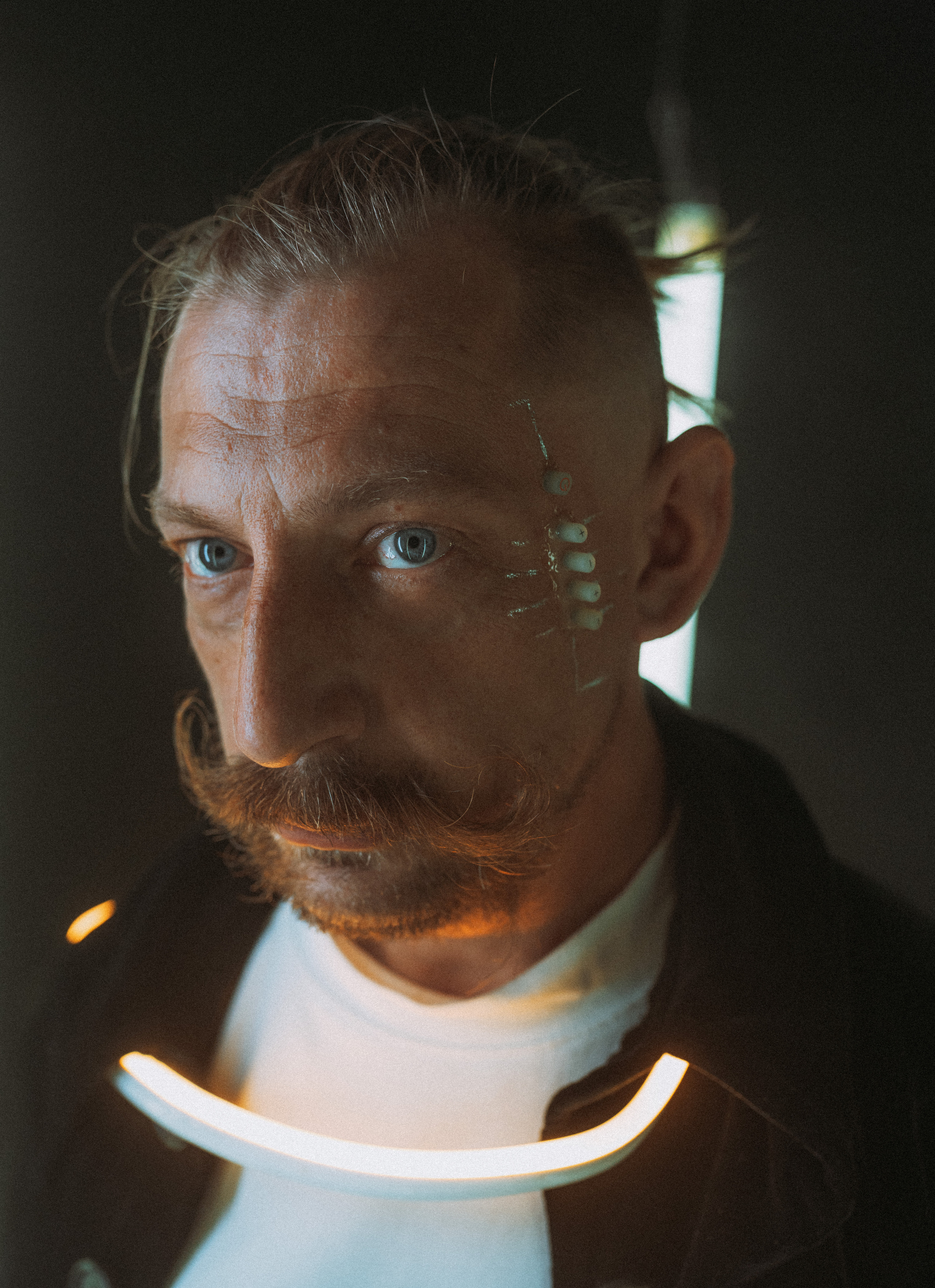 ПЕЛЕВИН РЕГЕНЕРАЦИЯ. Стрит-фотография, полная абсурда, идиотизма и красоты