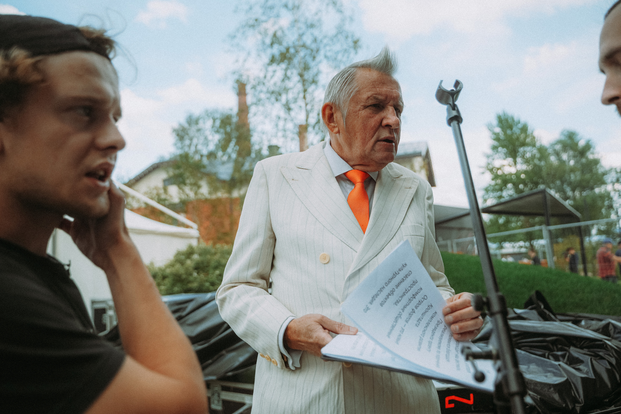 2023. Стрит-фотография, полная абсурда, идиотизма и красоты