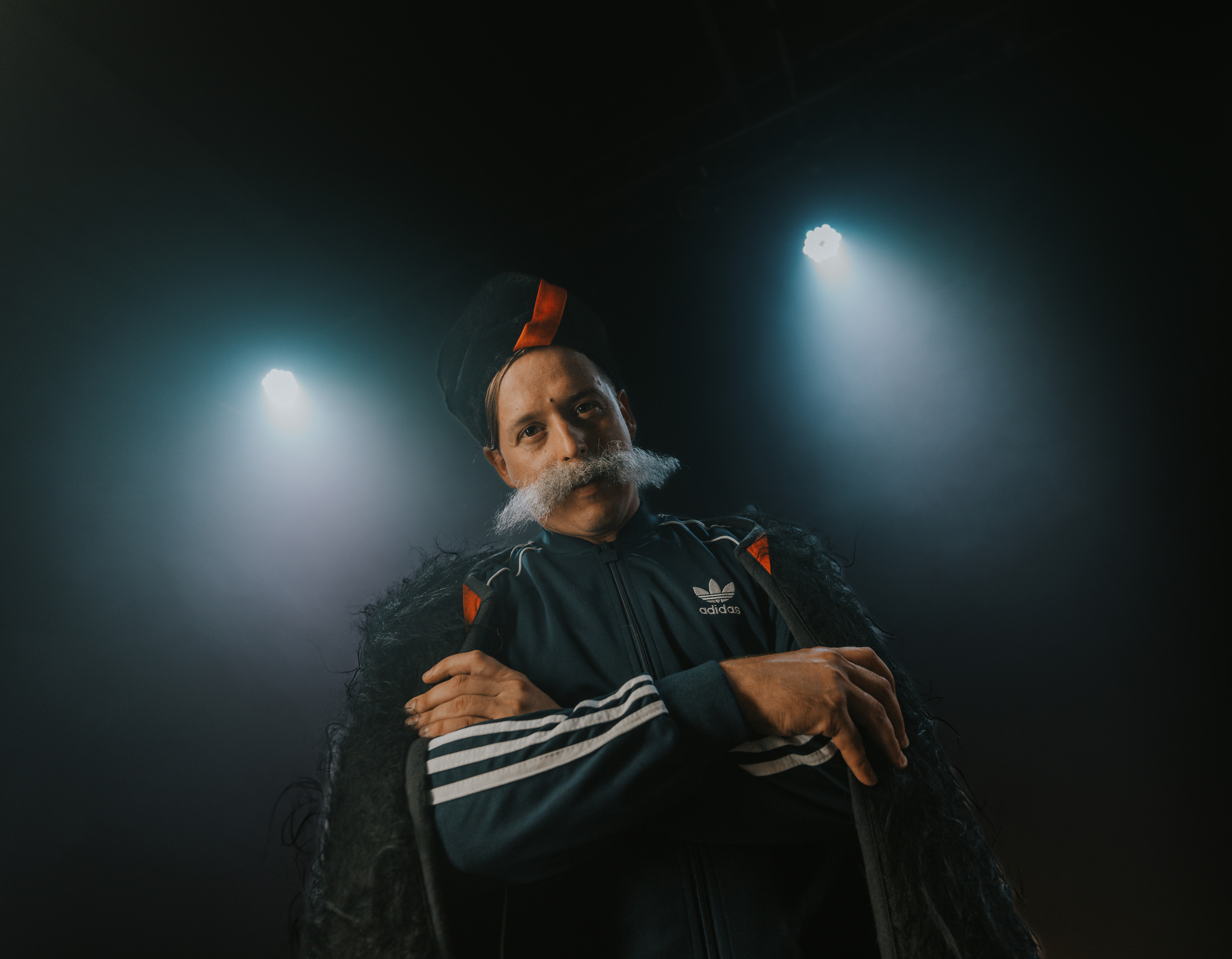 ПЕЛЕВИН РЕГЕНЕРАЦИЯ. Стрит-фотография, полная абсурда, идиотизма и красоты