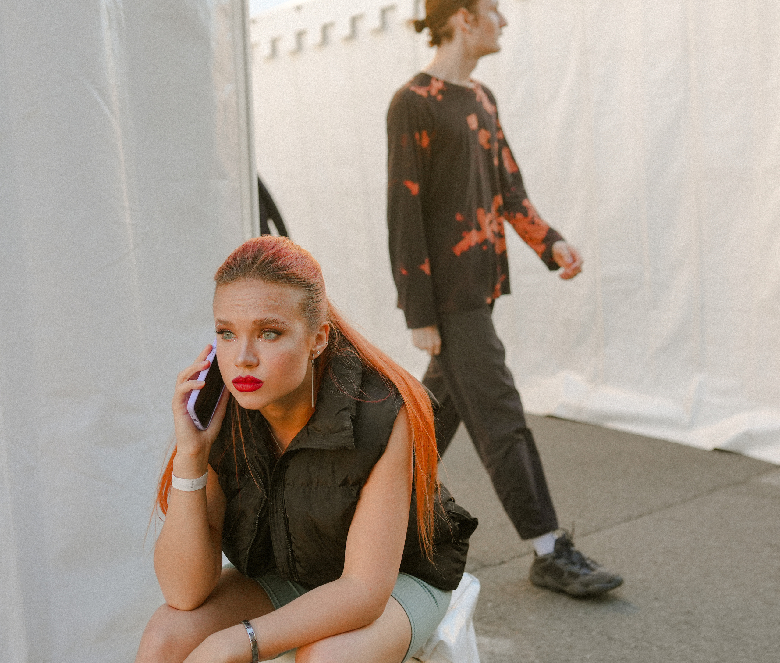 2023. Стрит-фотография, полная абсурда, идиотизма и красоты