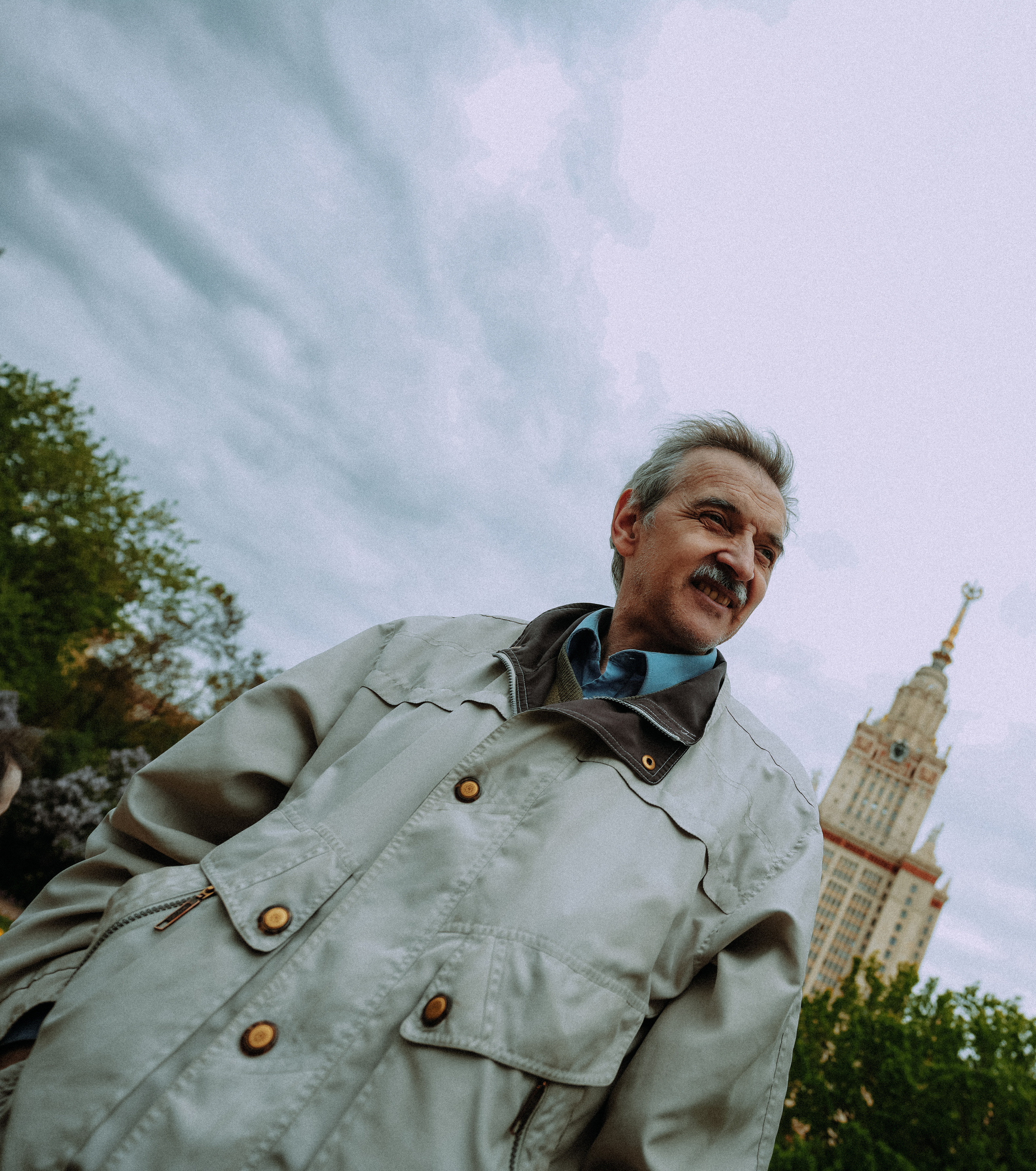 2023. Стрит-фотография, полная абсурда, идиотизма и красоты