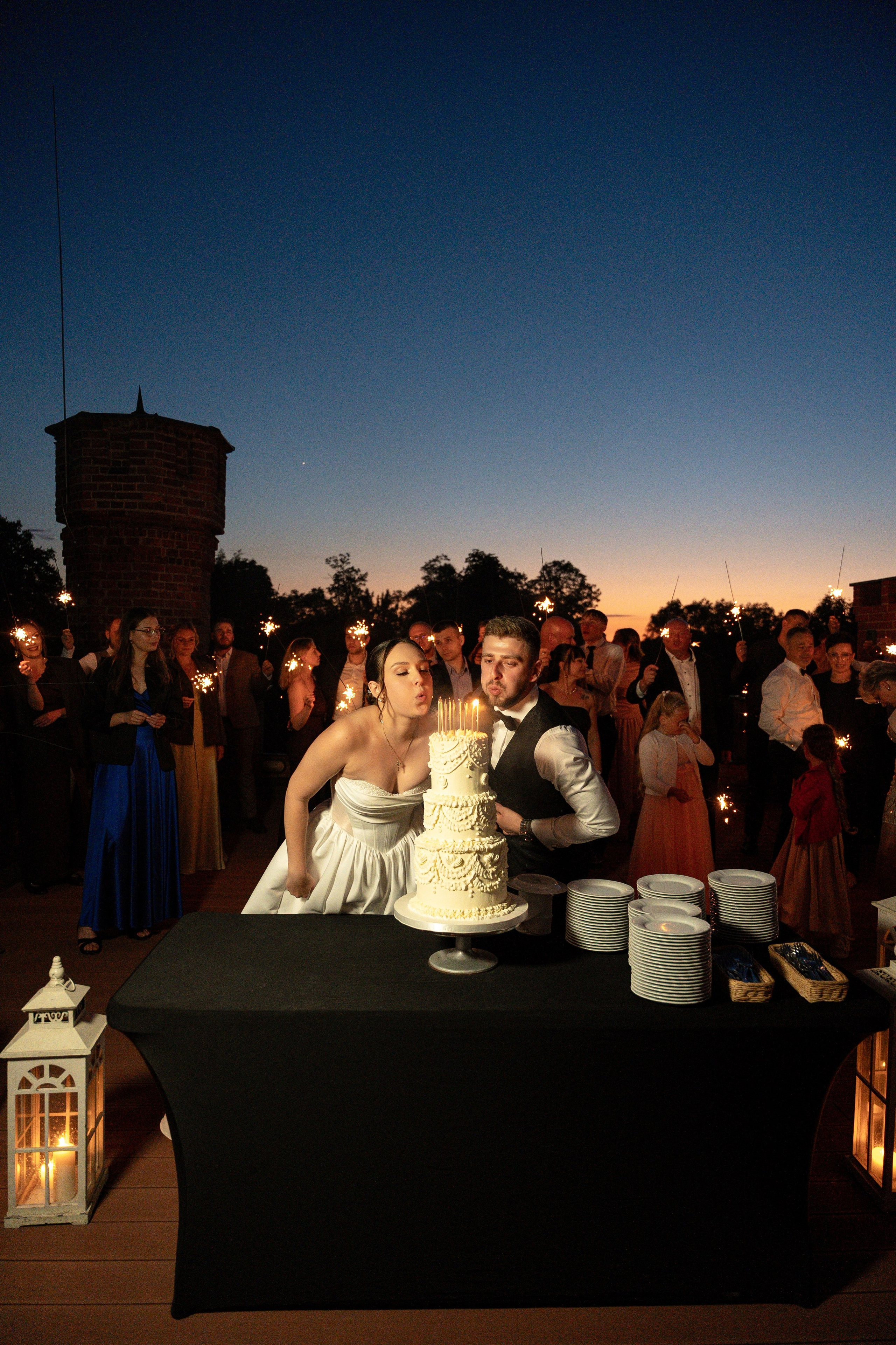 E&N: Zamek w Rzucewie. SL Wedding Photo — Editorial, Elegant & Timeless Wedding Photography in Poland and Across Europe