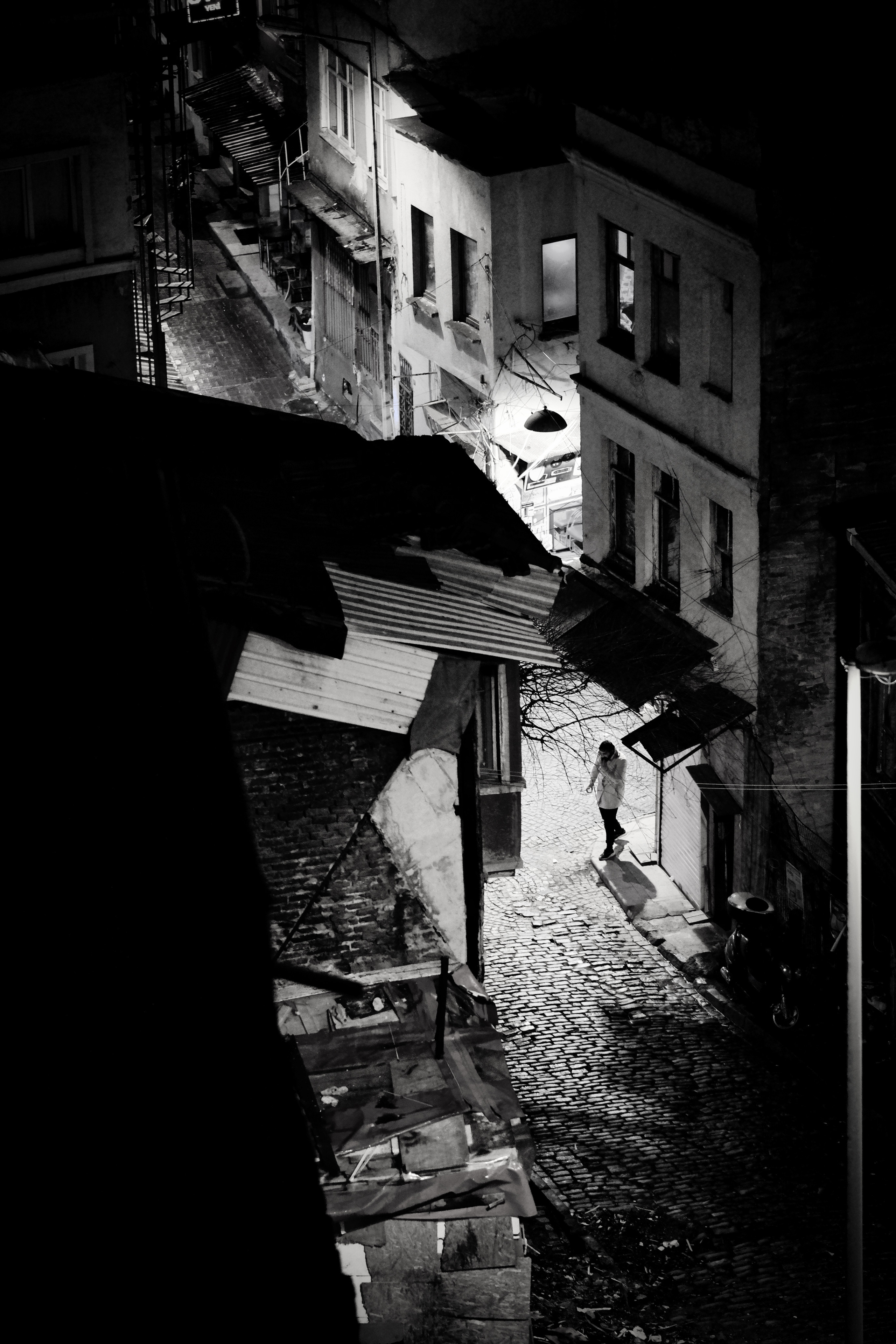 Night Photography in Istanbul | Street Photography in Turkey | Black and White Photography | Camera: FUJIFILM X-Pro3 56mm F1.2