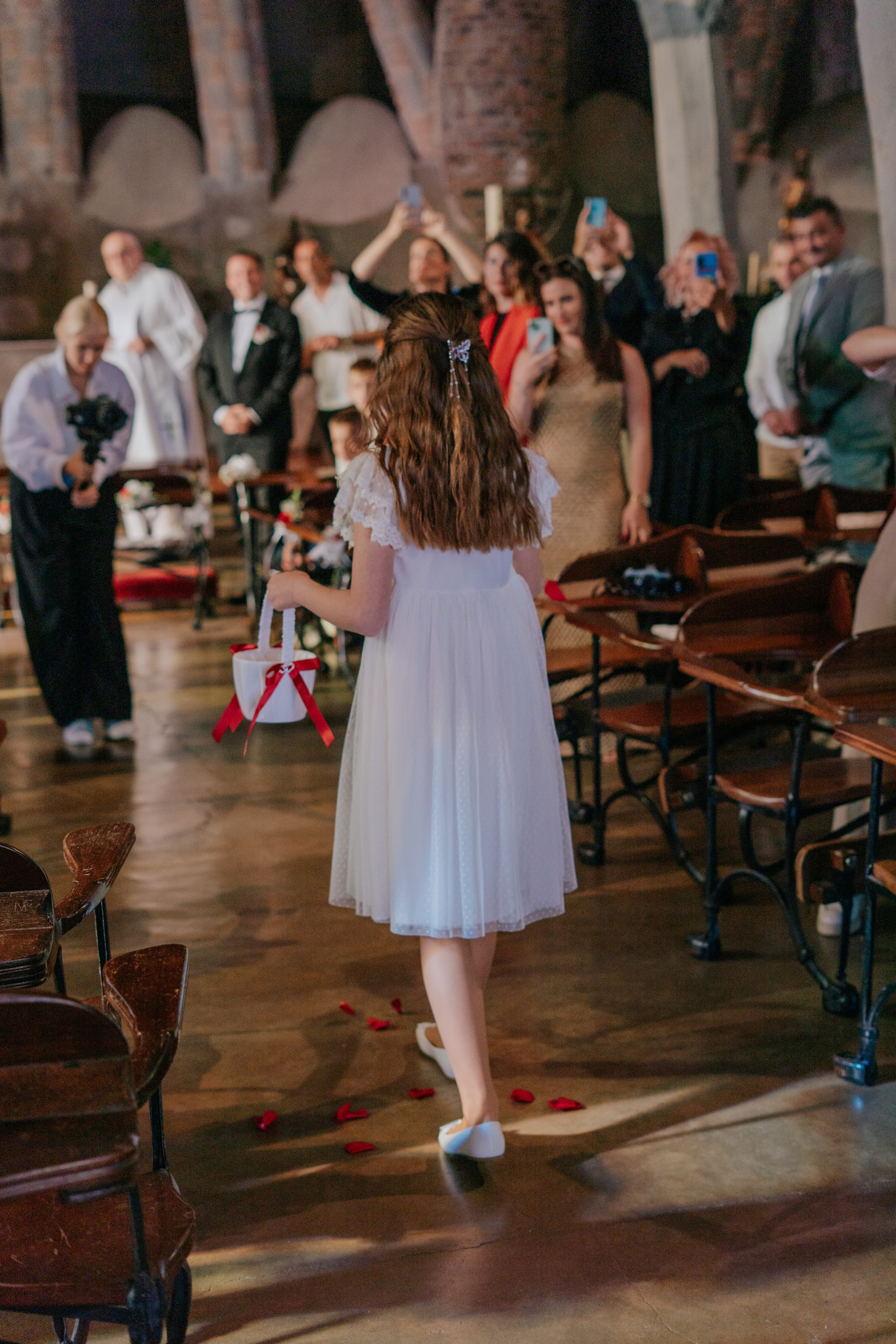 Havie & Isabel — a wedding in Gaudí’s Crypt. DiaFoto Weddings · Premium Destination Wedding Photographer & Videographer in Barcelona