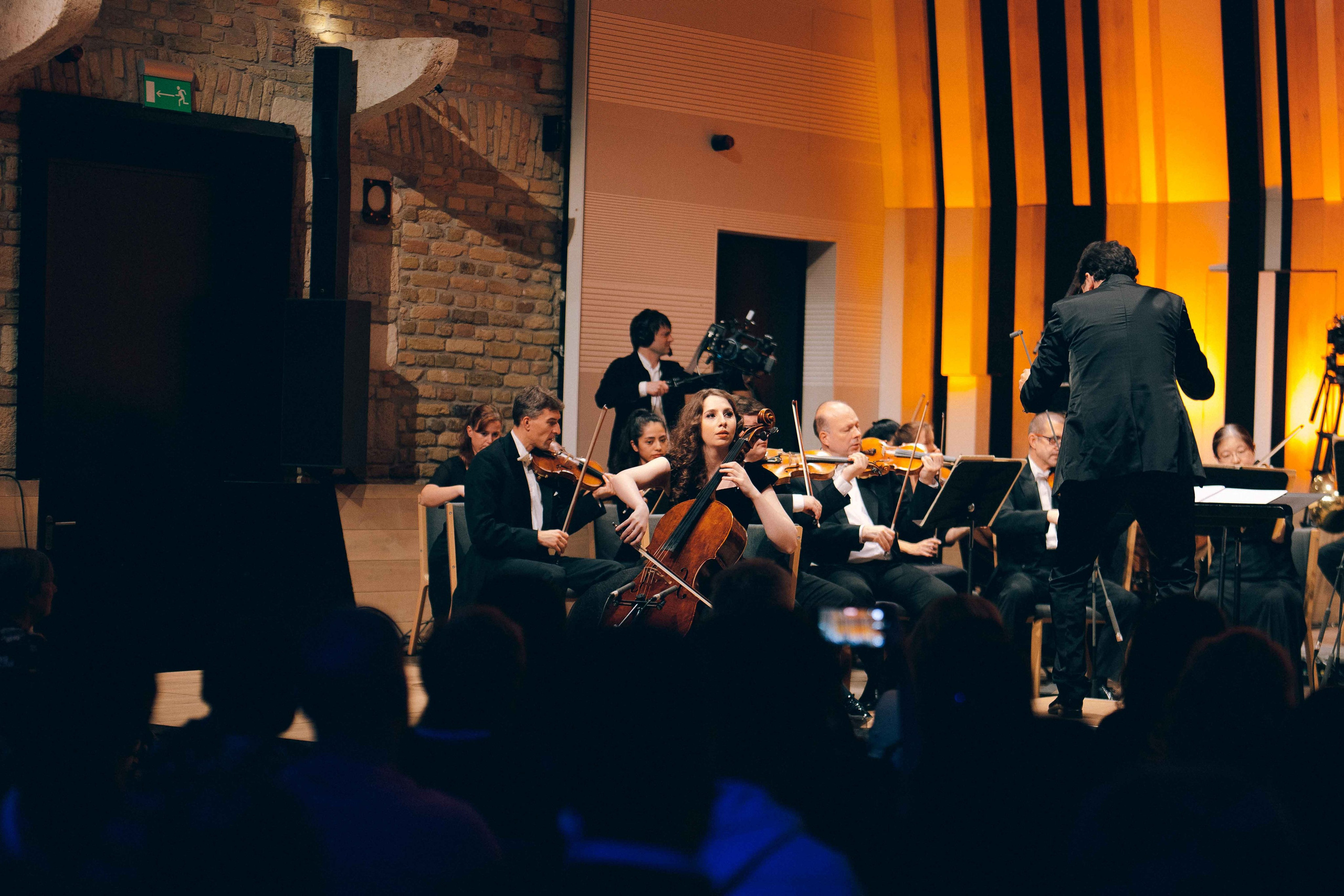 BUDAPEST MUSIC CENTER. Wedding&Event photographer Ismail Rzayev in Baku