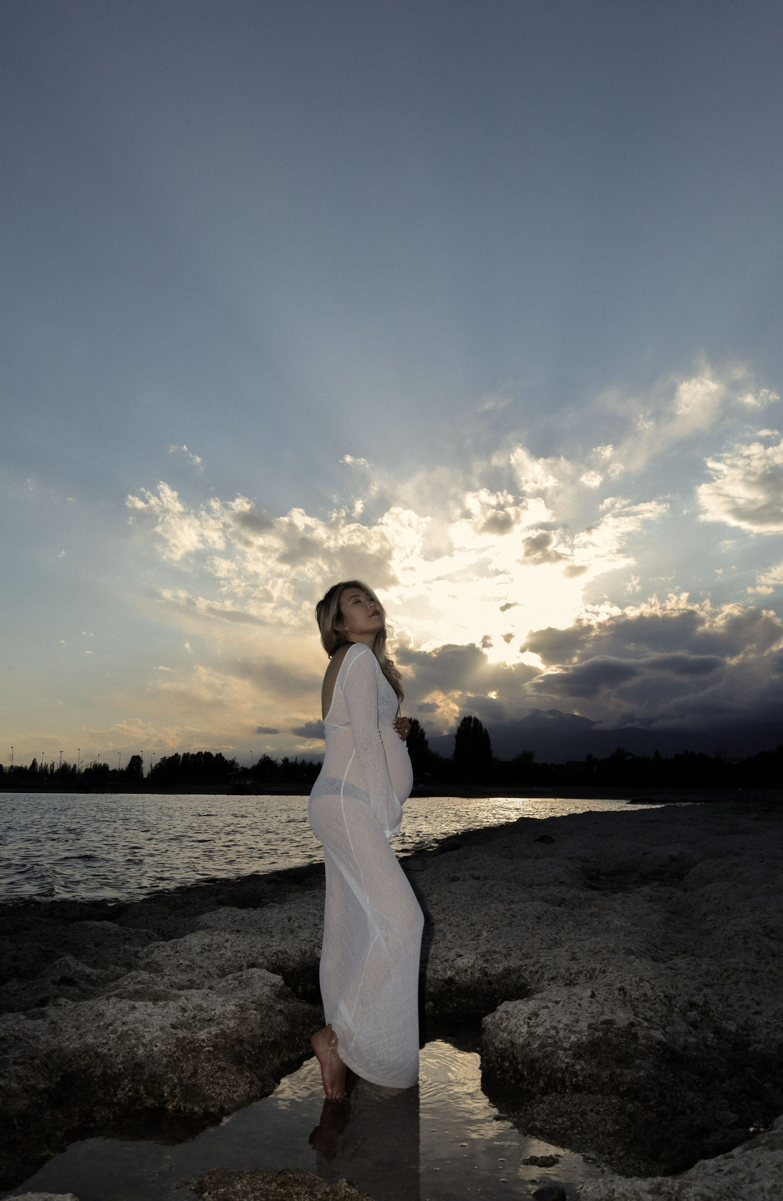 пляжное полупрозрачное платье в белом цвете в пол, размер универсальный