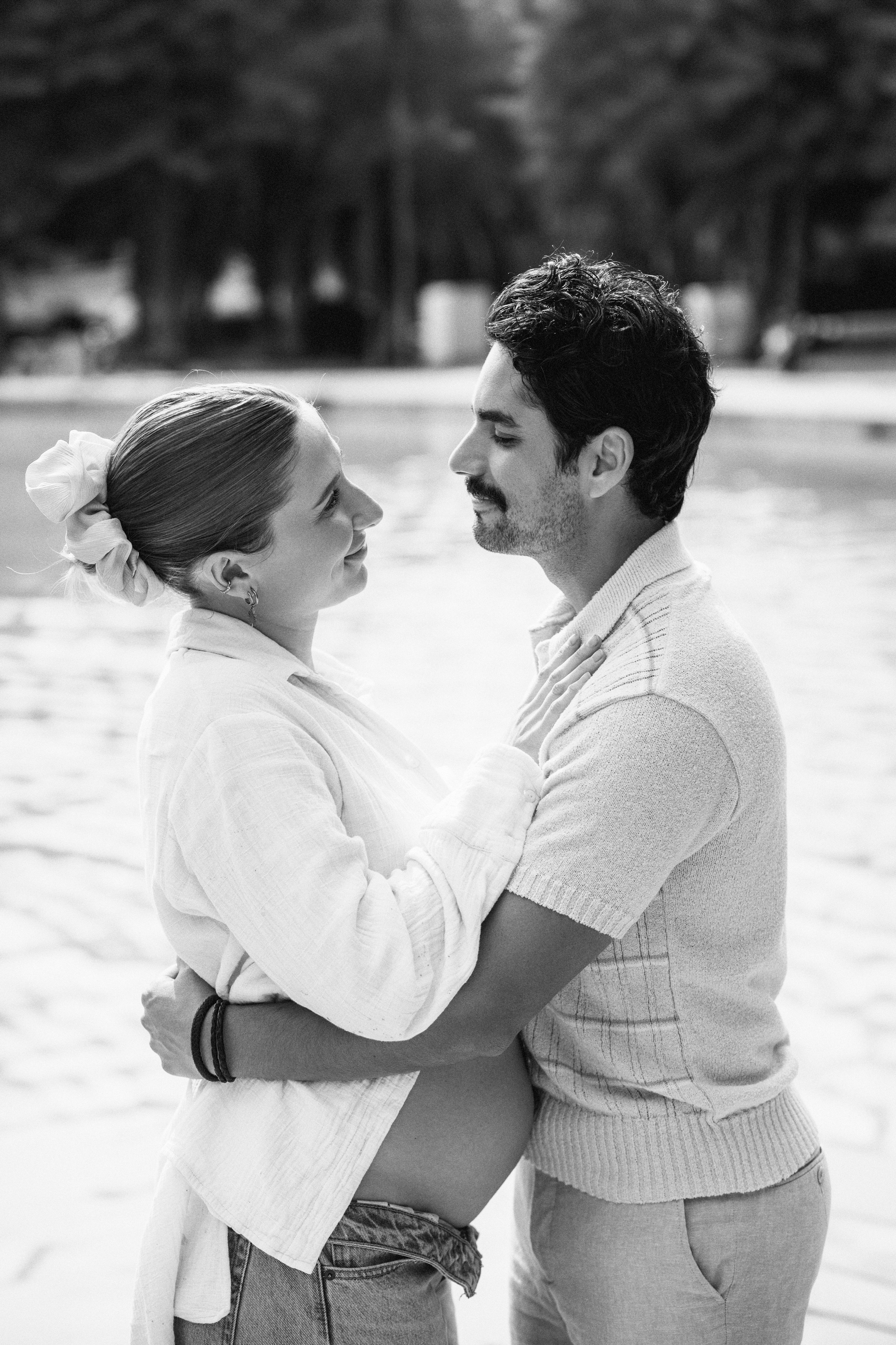 Hermosa Fotografía de Embarazo por Julia Gnatenko | Sesiones de Maternidad en Valencia, Alicante, Barcelona. Julia Gnatenko — Fotógrafa en Valencia, Alicante, Barcelona, España y Europa