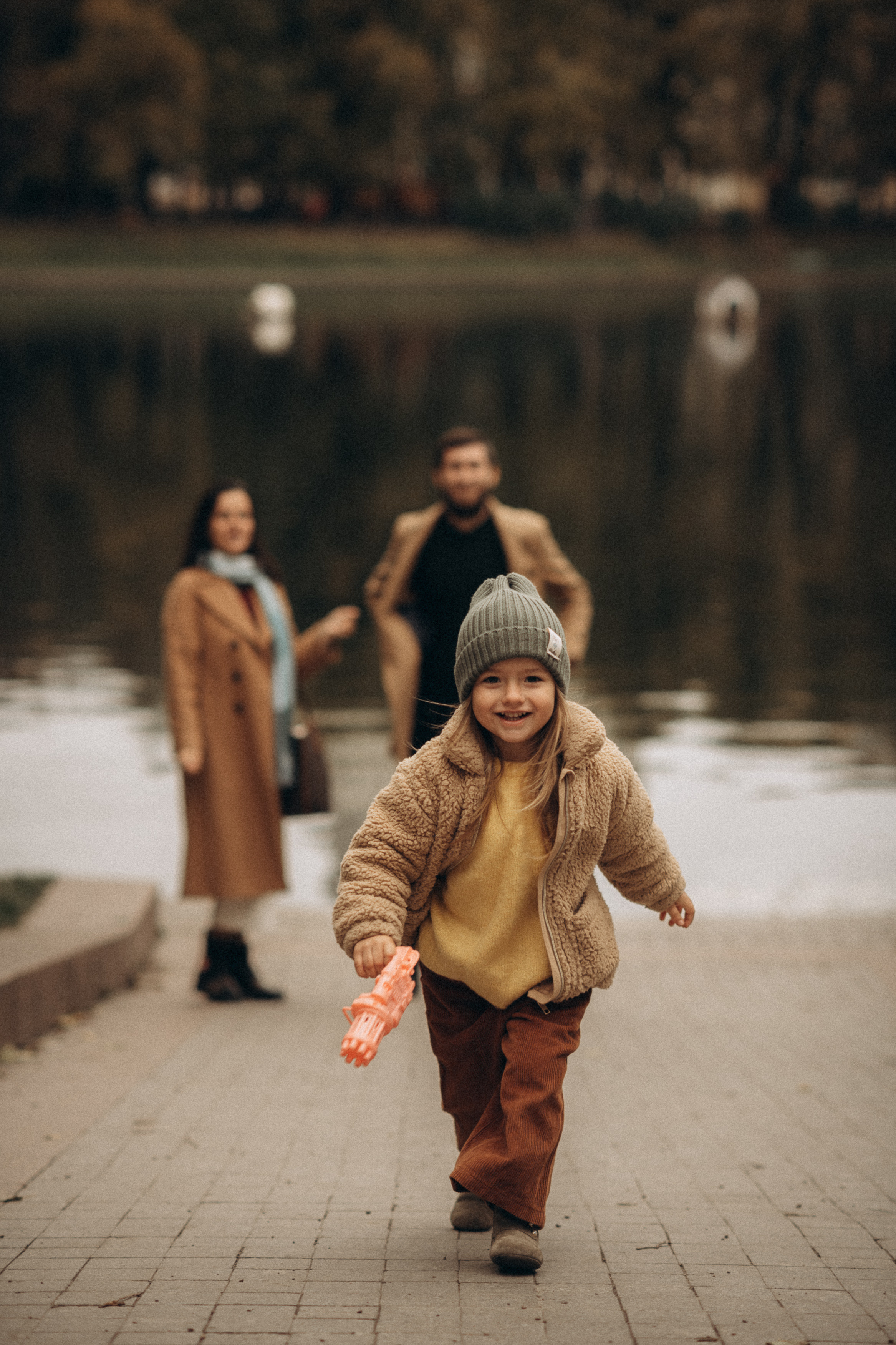 Family walk. Wedding & Family photographer in County Donegal and Dublin, Ireland