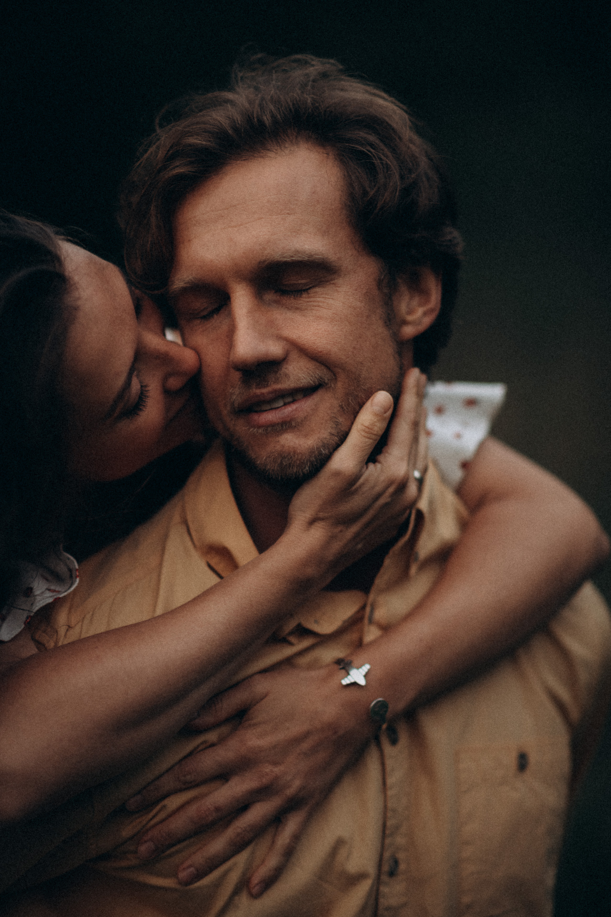 Romantic photoshoot in the park. Wedding & Family photographer in County Donegal and Dublin, Ireland