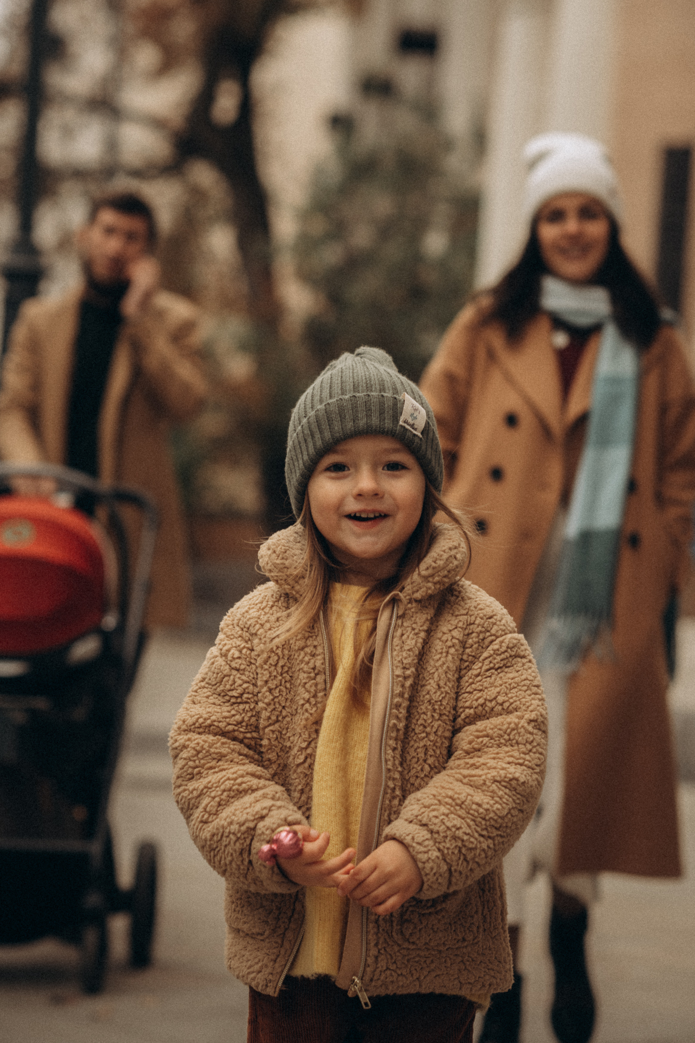 Family walk. Wedding & Family photographer in County Donegal and Dublin, Ireland