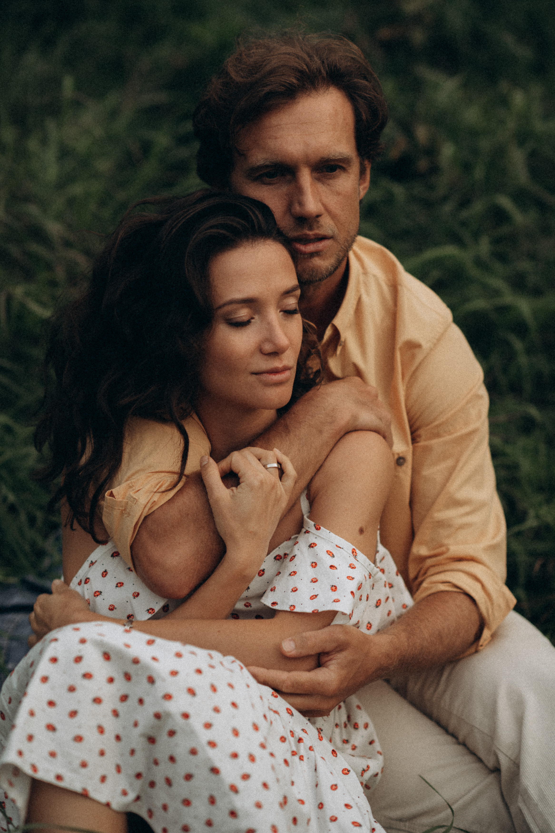 Romantic photoshoot in the park. Wedding & Family photographer in County Donegal and Dublin, Ireland