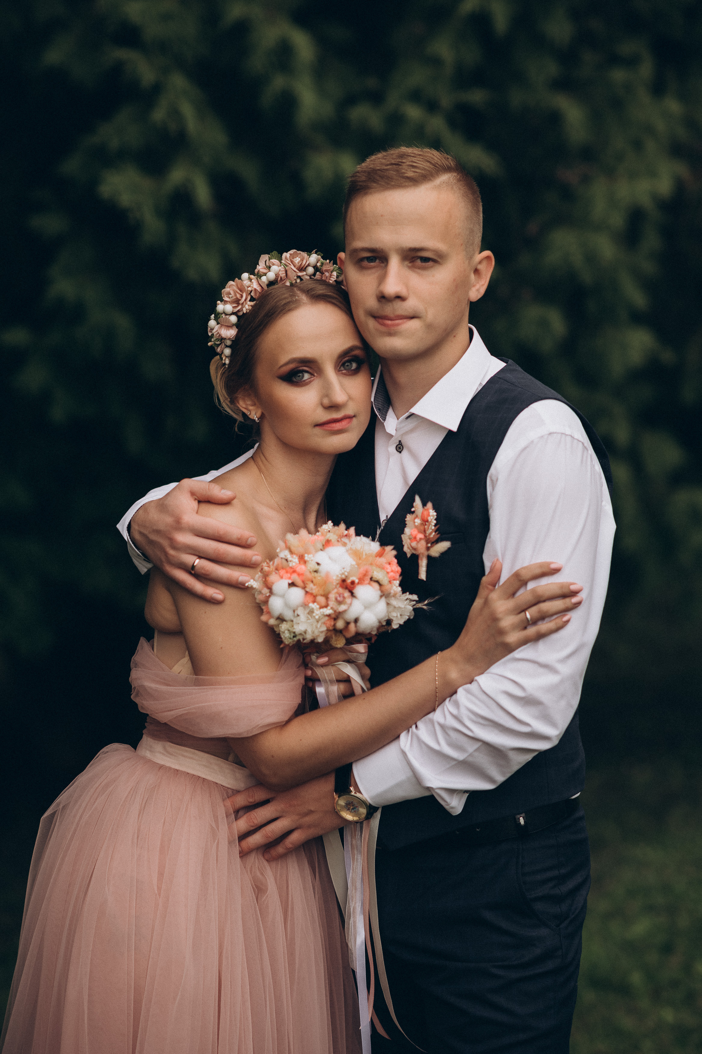 Family walk. Wedding & Family photographer in County Donegal and Dublin, Ireland